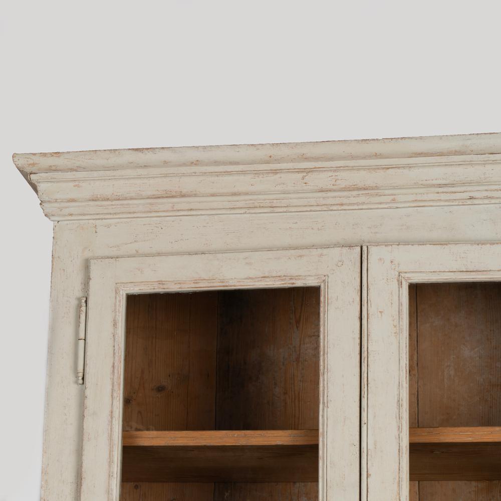 Antique Gray Painted Gustavian Tall Display Cabinet Bookcase, Sweden, circa 1860 2