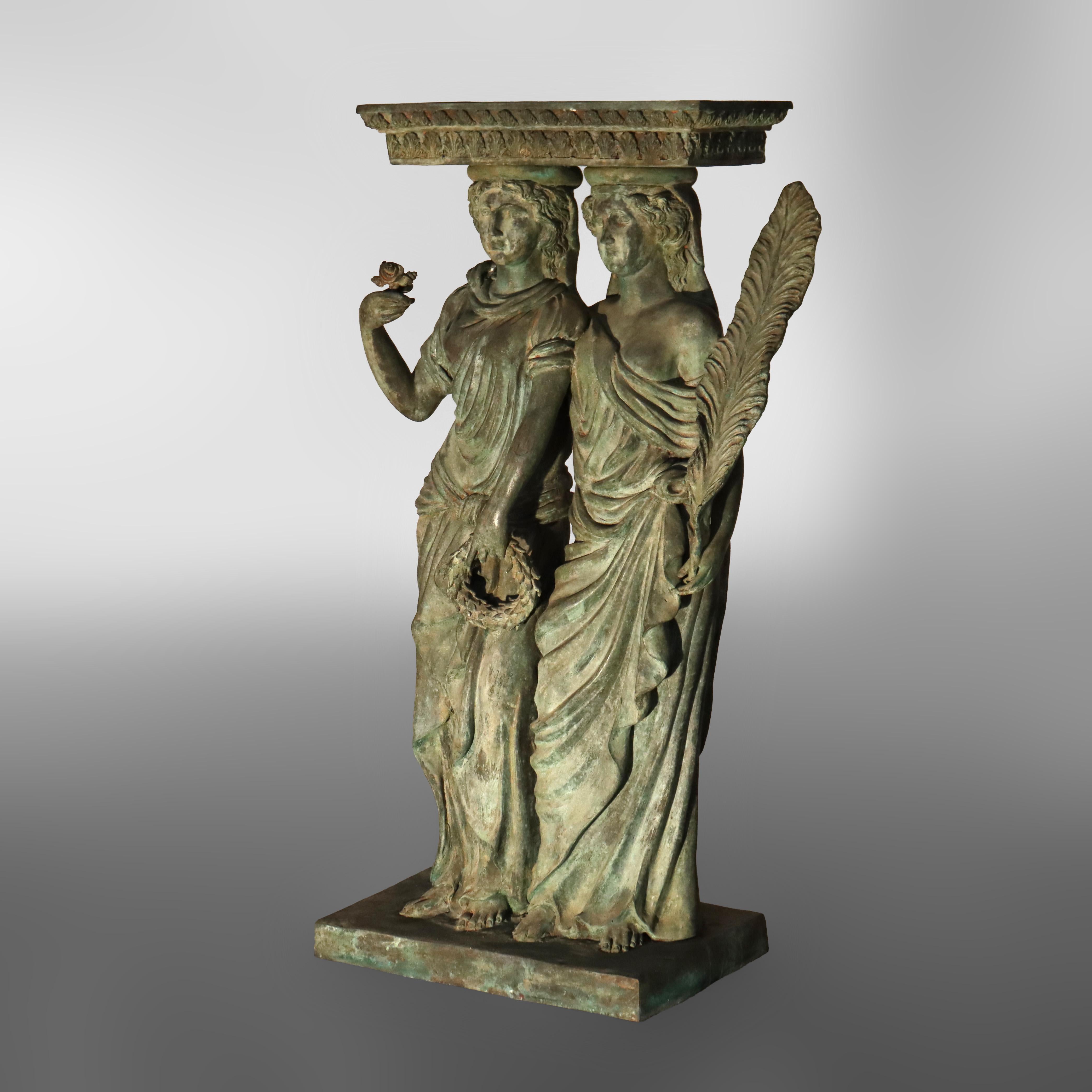 Antike griechische Figural Bronze Garten Pflanzer 19.
Maße - 44 5/8