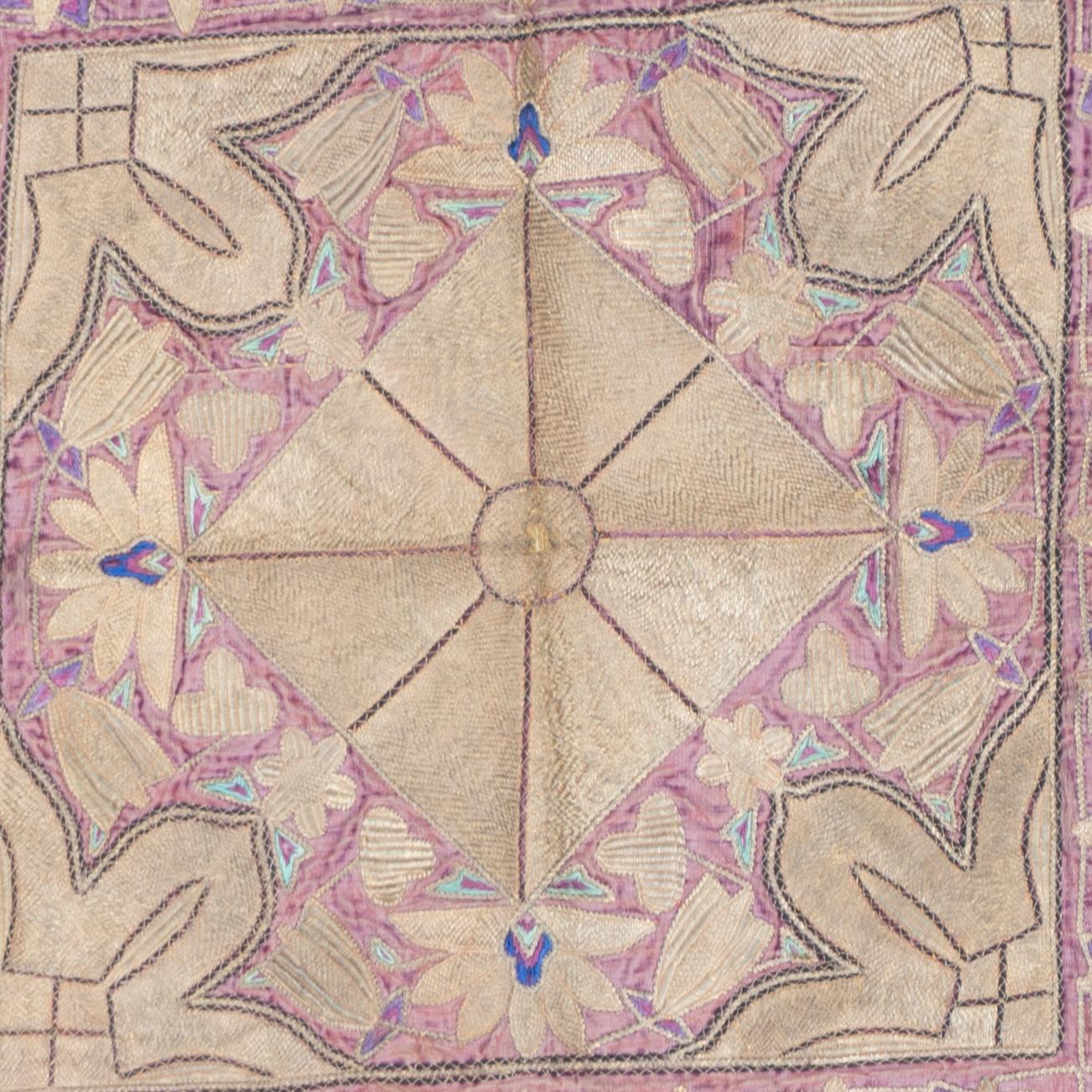 Greco Tappeto tessile antico Greek Island 2'2'' x 2'2'' in vendita