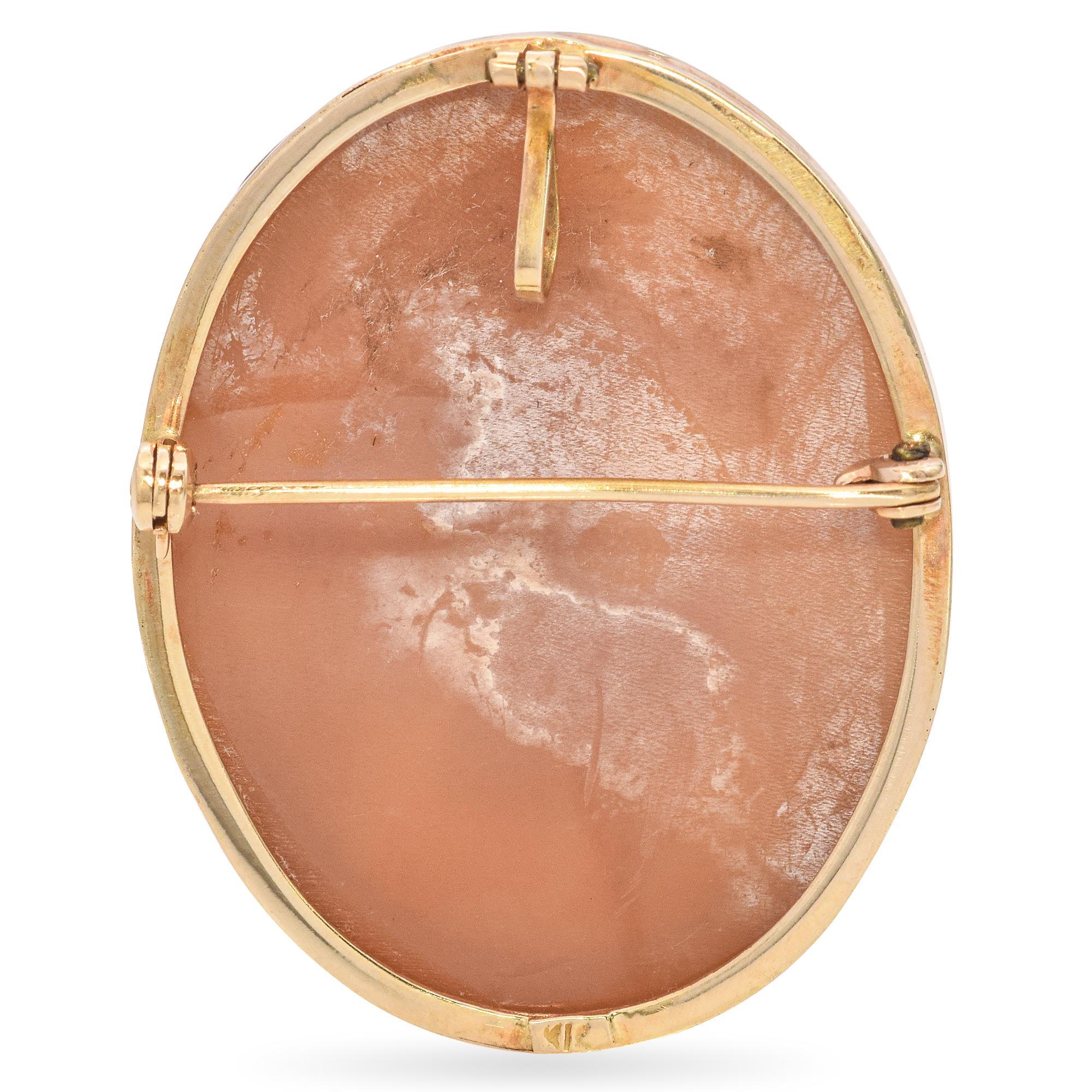 Women's Antique Greek Muse 14k Yellow Gold Shell Cameo Pendant For Sale
