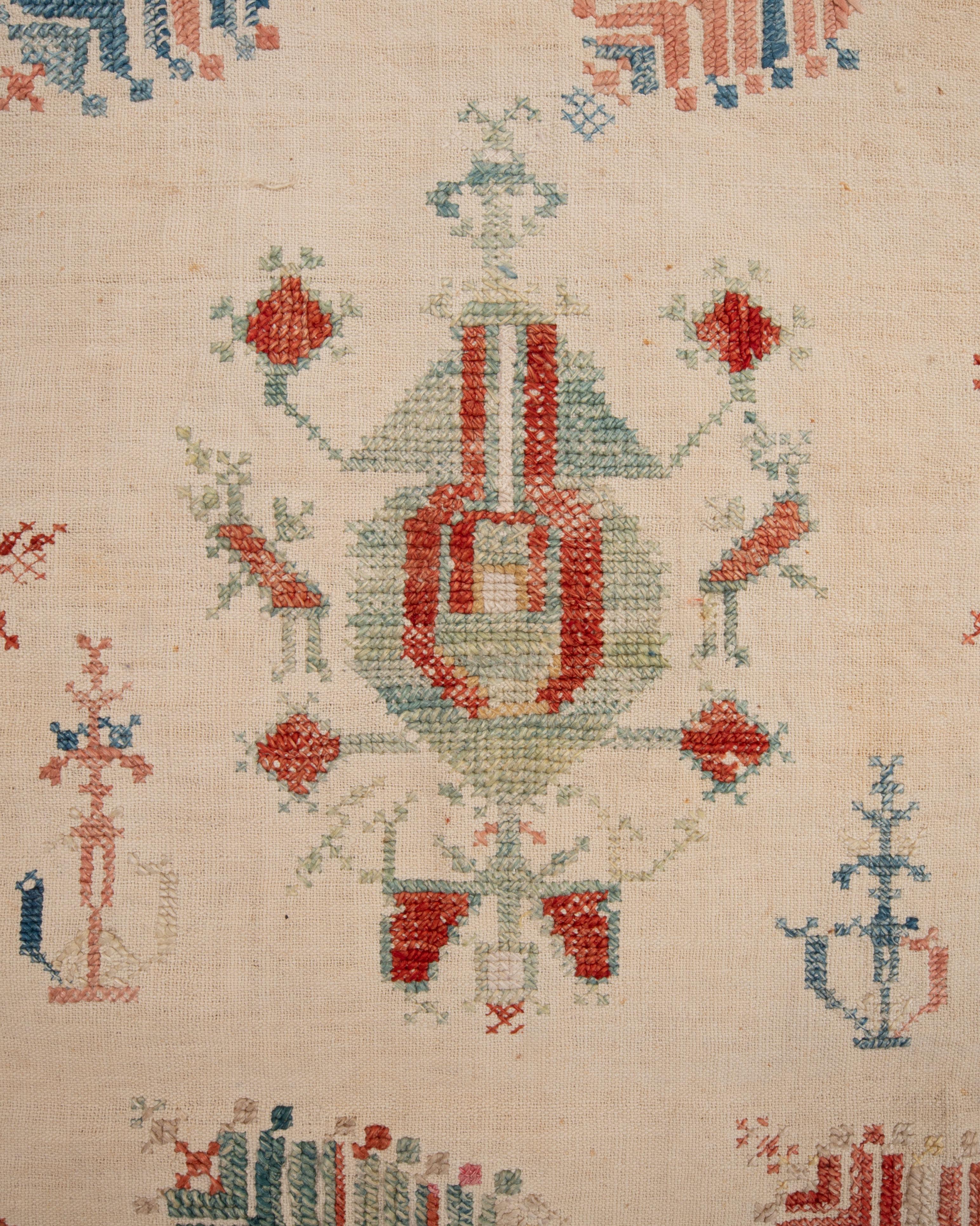 Greco Antique Greek Rhodes Island Embroidery Panel – Early 19th C. in vendita