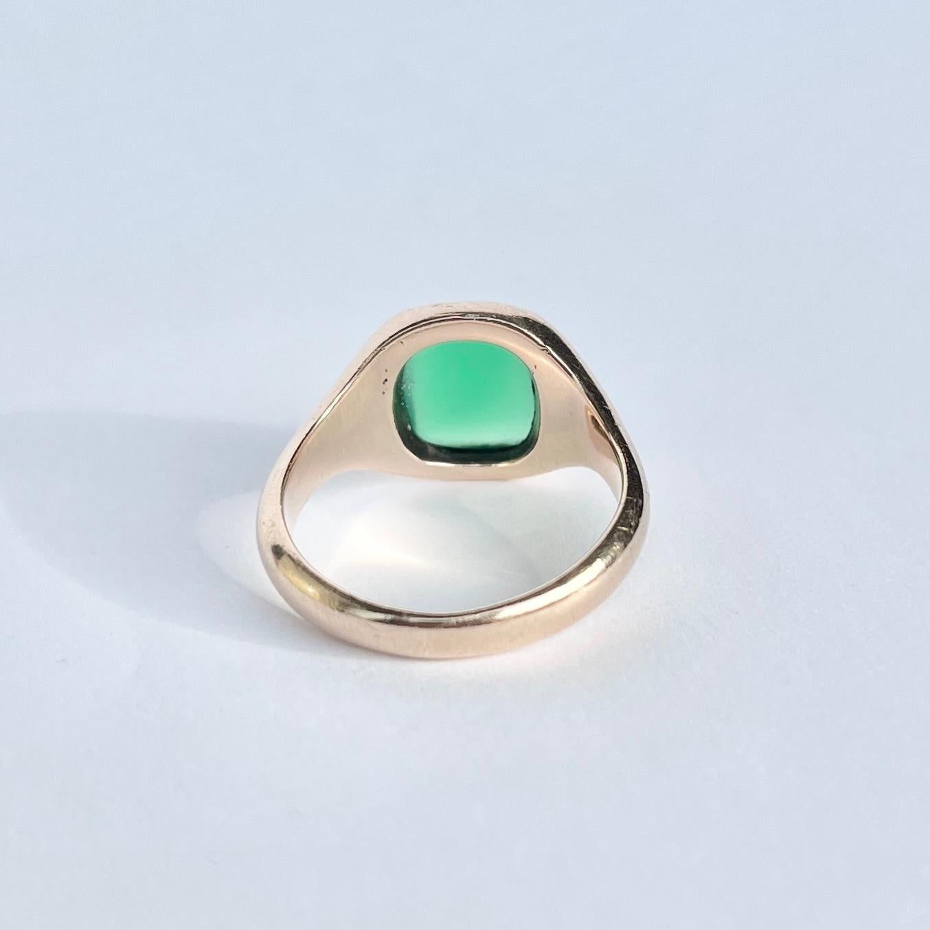 Women's or Men's Antique Green Agate Charles Green & Sons 9 Carat Gold Signet Ring For Sale