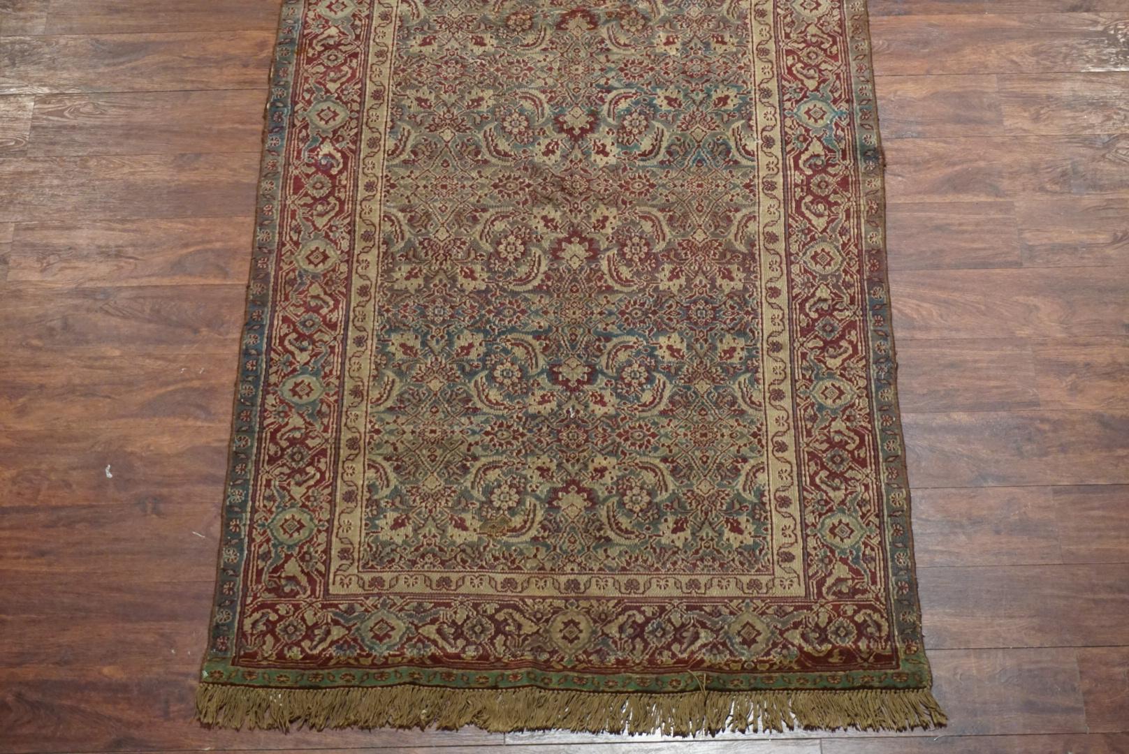 Tapis Agra ancien vert, vers 1900 Bon état - En vente à Laguna Hills, CA