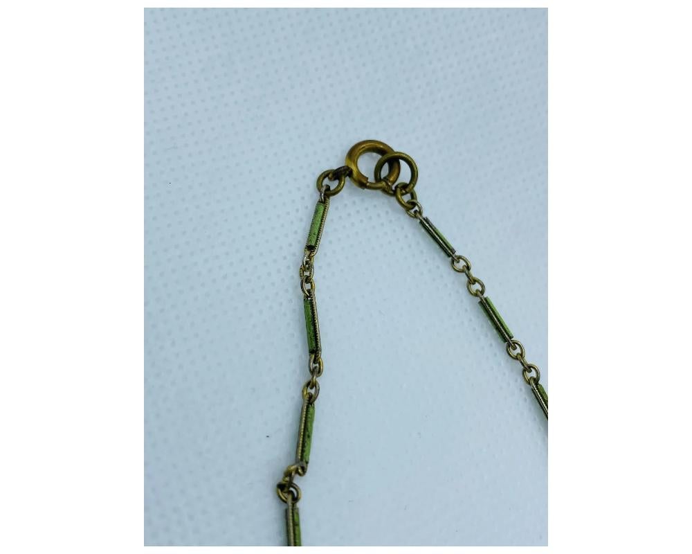 Antike grüne und braune Emaille-Halskette aus grünem Glas im Angebot 1