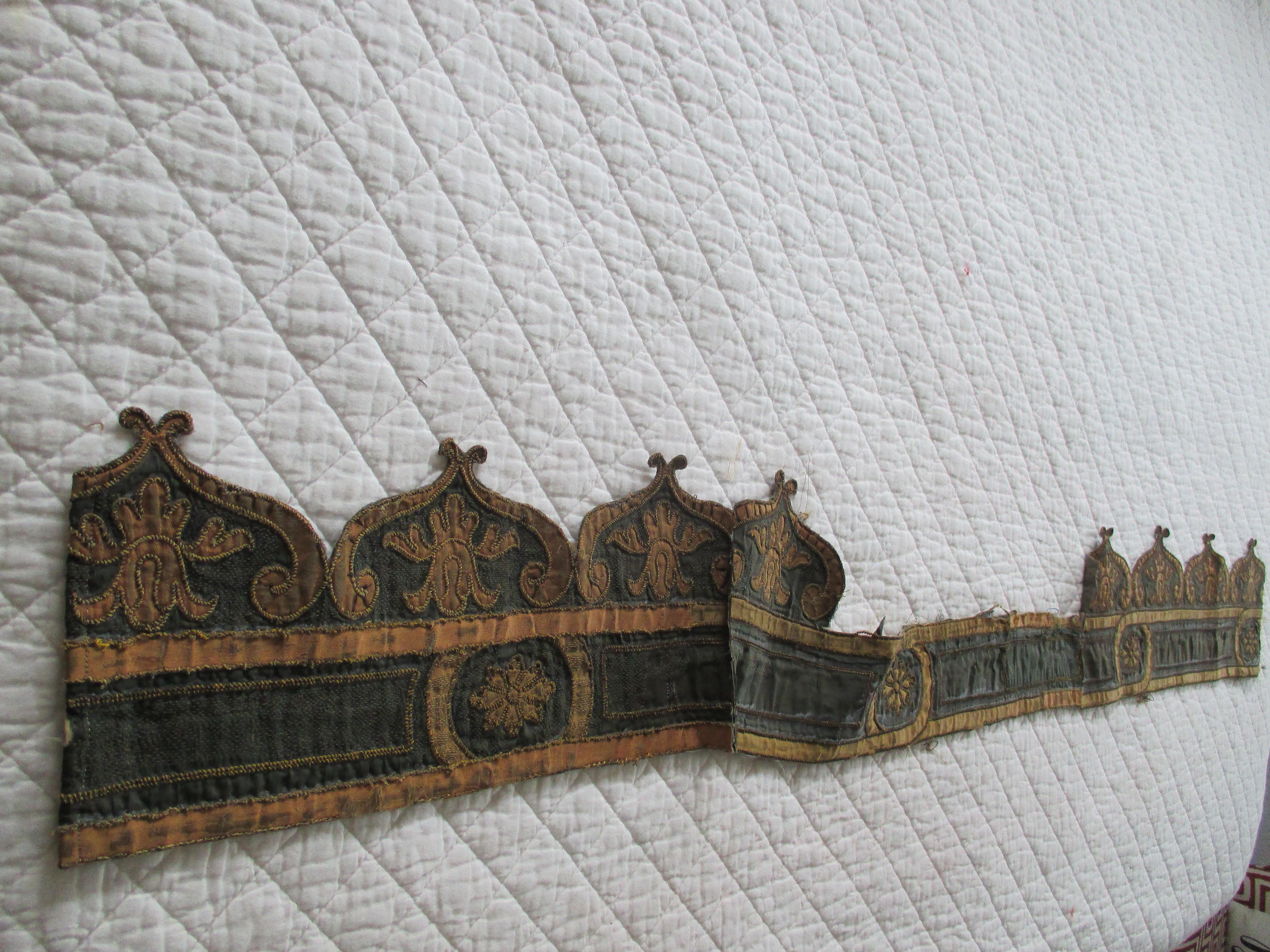 Regency Antique Green and Gold Embroidered Decorative Trim