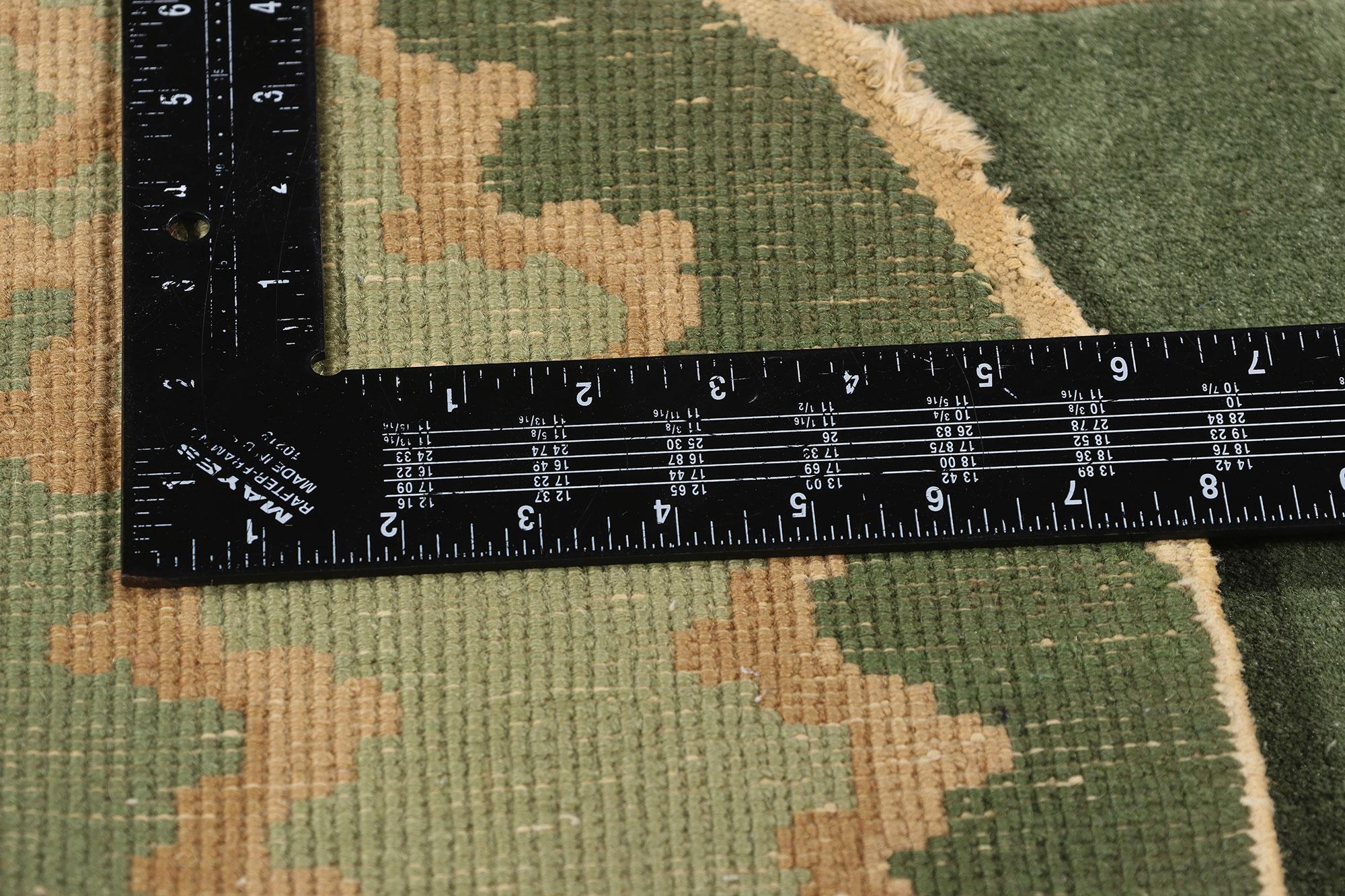 Tapis ovale Art Déco chinois vert antique, 02'07 x 04'05 Bon état - En vente à Dallas, TX