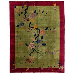 Antiker grüner chinesischer Art-déco-Teppich mit Multoclor-Blumenmuster