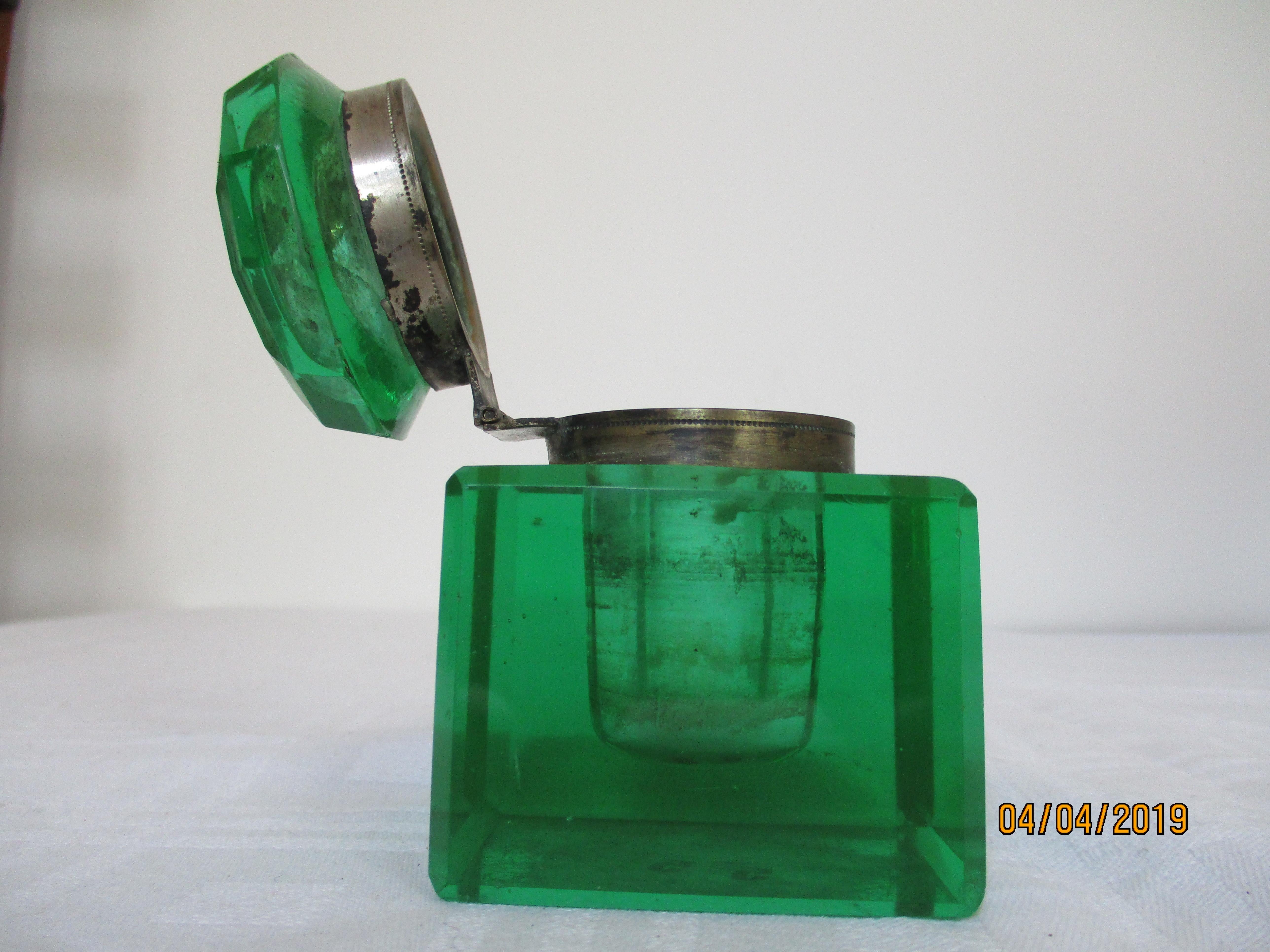 Art Deco Antique Green Cut Uranium Glass Inkwell For Sale