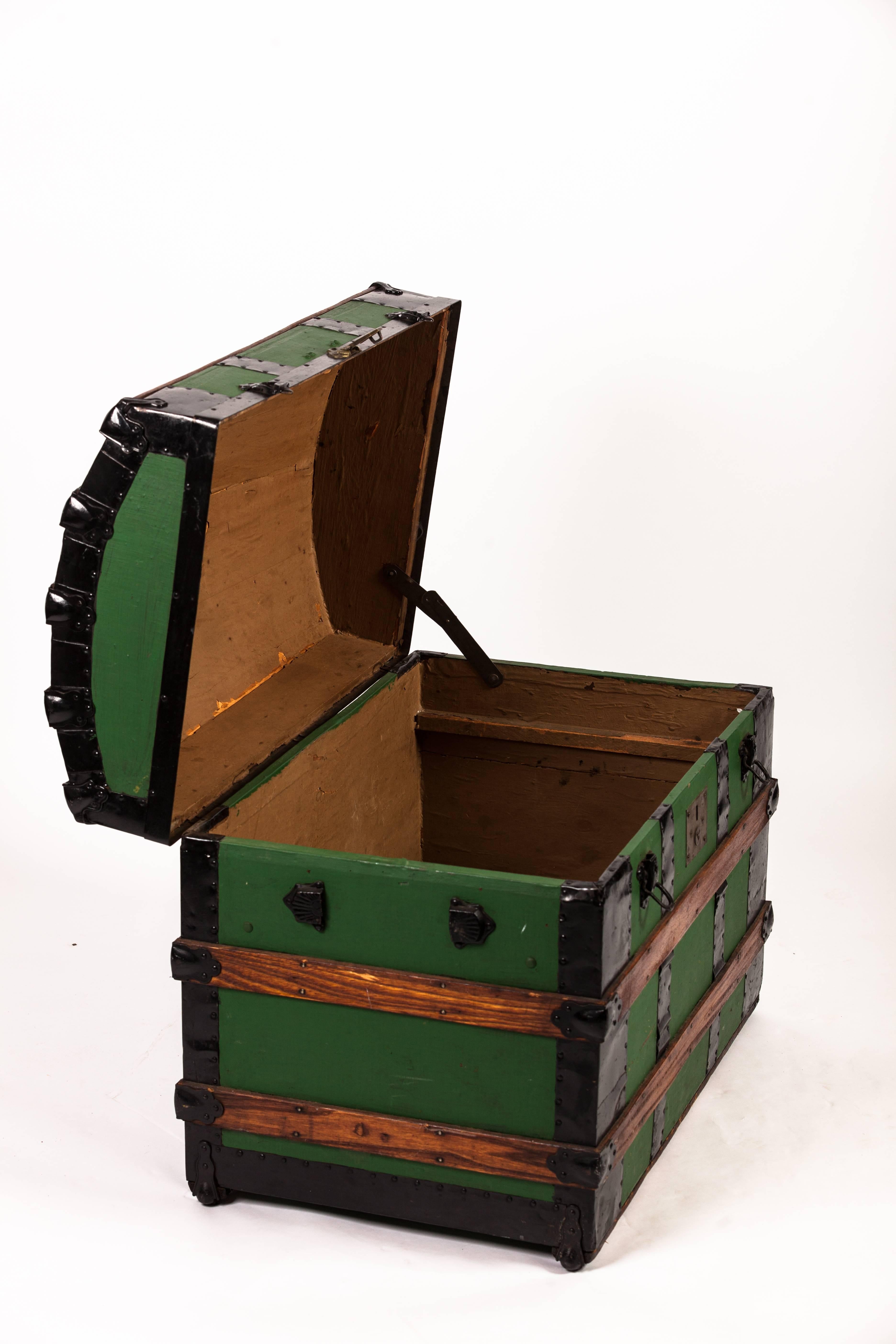 20th Century Antique Green Dome Carriage Trunk For Sale