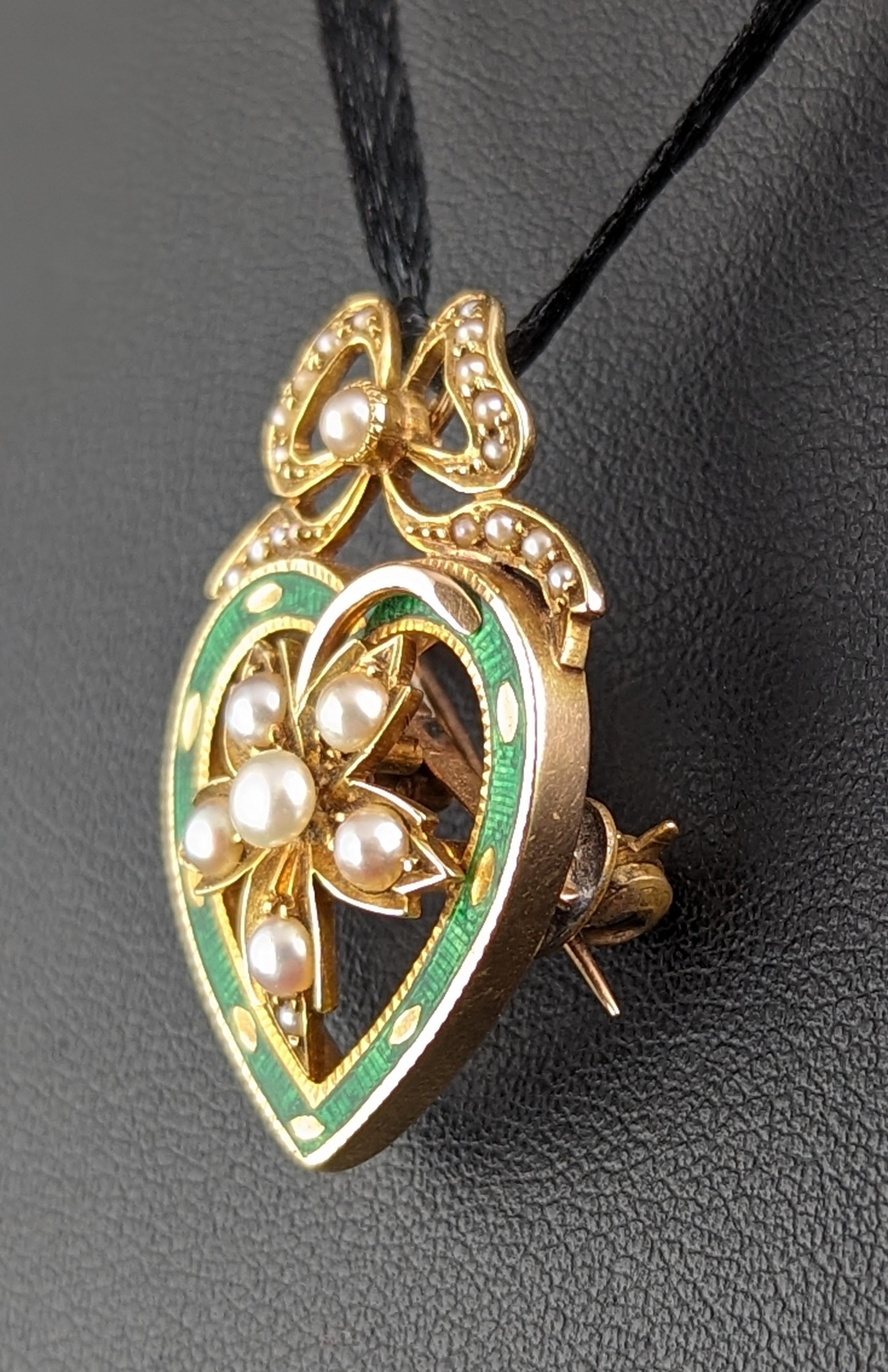 Antique Green Enamel and Pearl Heart pendant brooch, 9k yellow gold  For Sale 1
