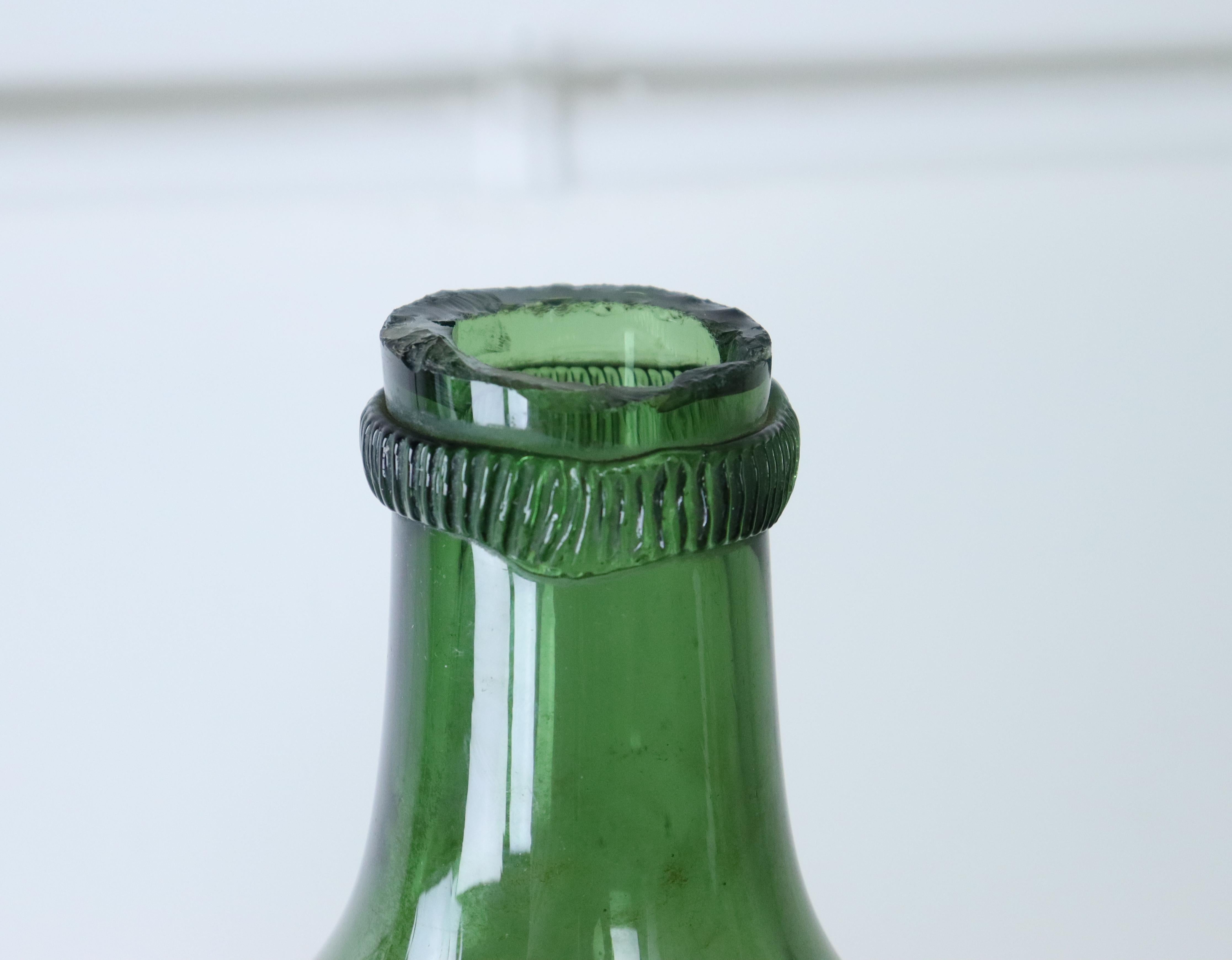 Antique Green Glass Demijohn Bottle-C In Good Condition For Sale In Port Chester, NY
