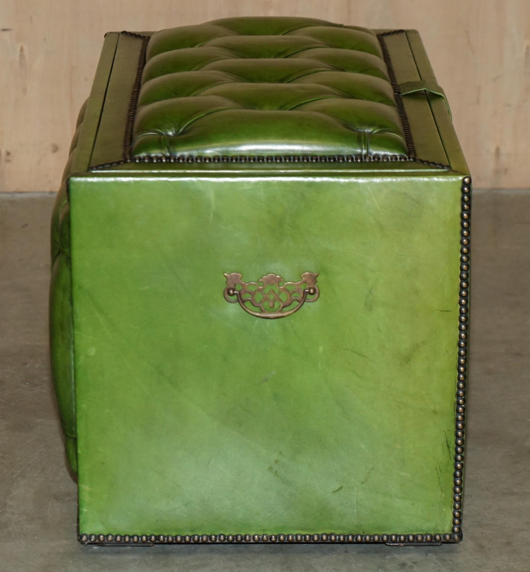 ANTiQUE GREEN LEATHER CHESTERFIELD OTTOMAN BENCH SEAT REVERSIBLE COFFEE TABLE For Sale 6