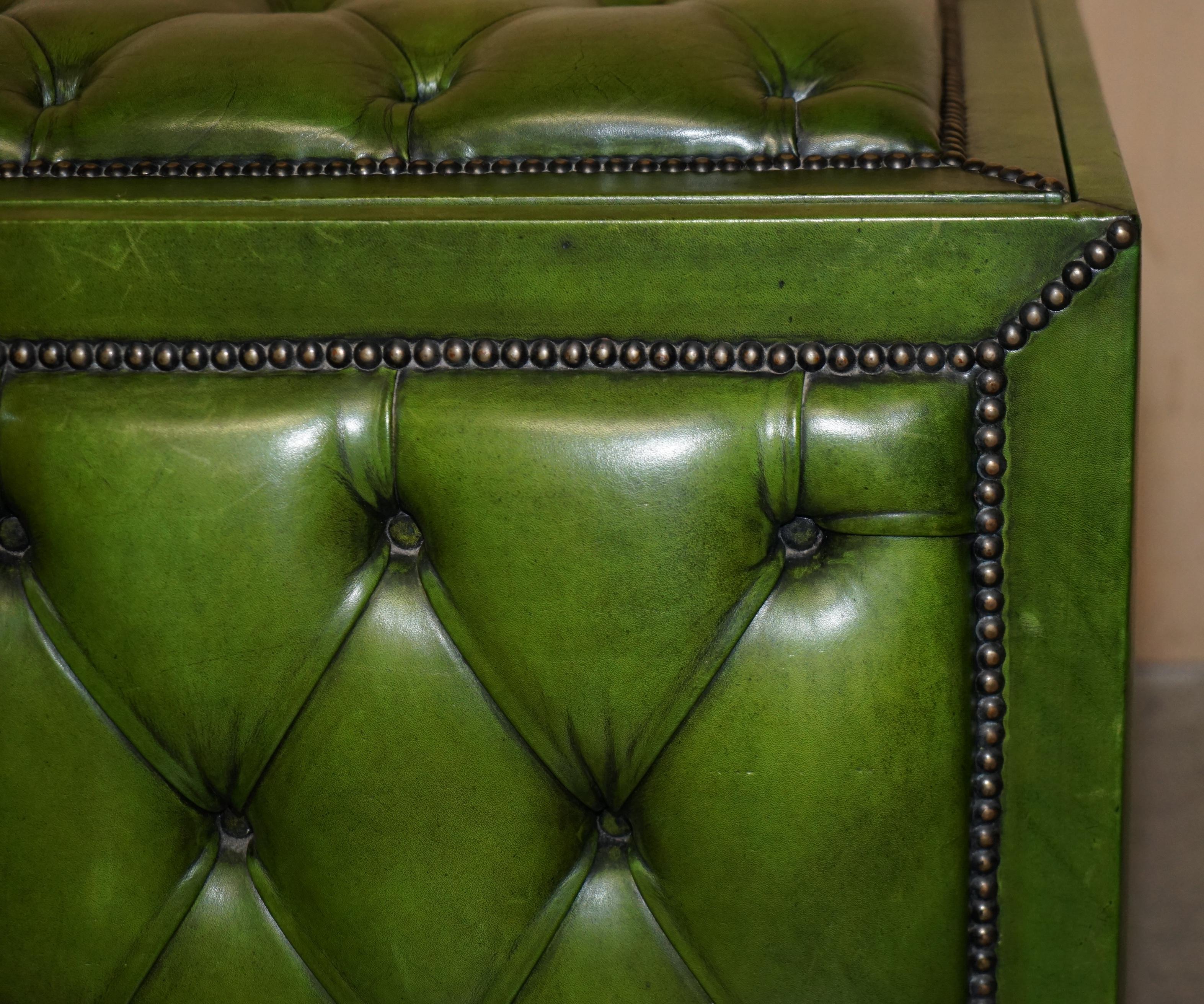 Hand-Crafted ANTiQUE GREEN LEATHER CHESTERFIELD OTTOMAN BENCH SEAT REVERSIBLE COFFEE TABLE For Sale