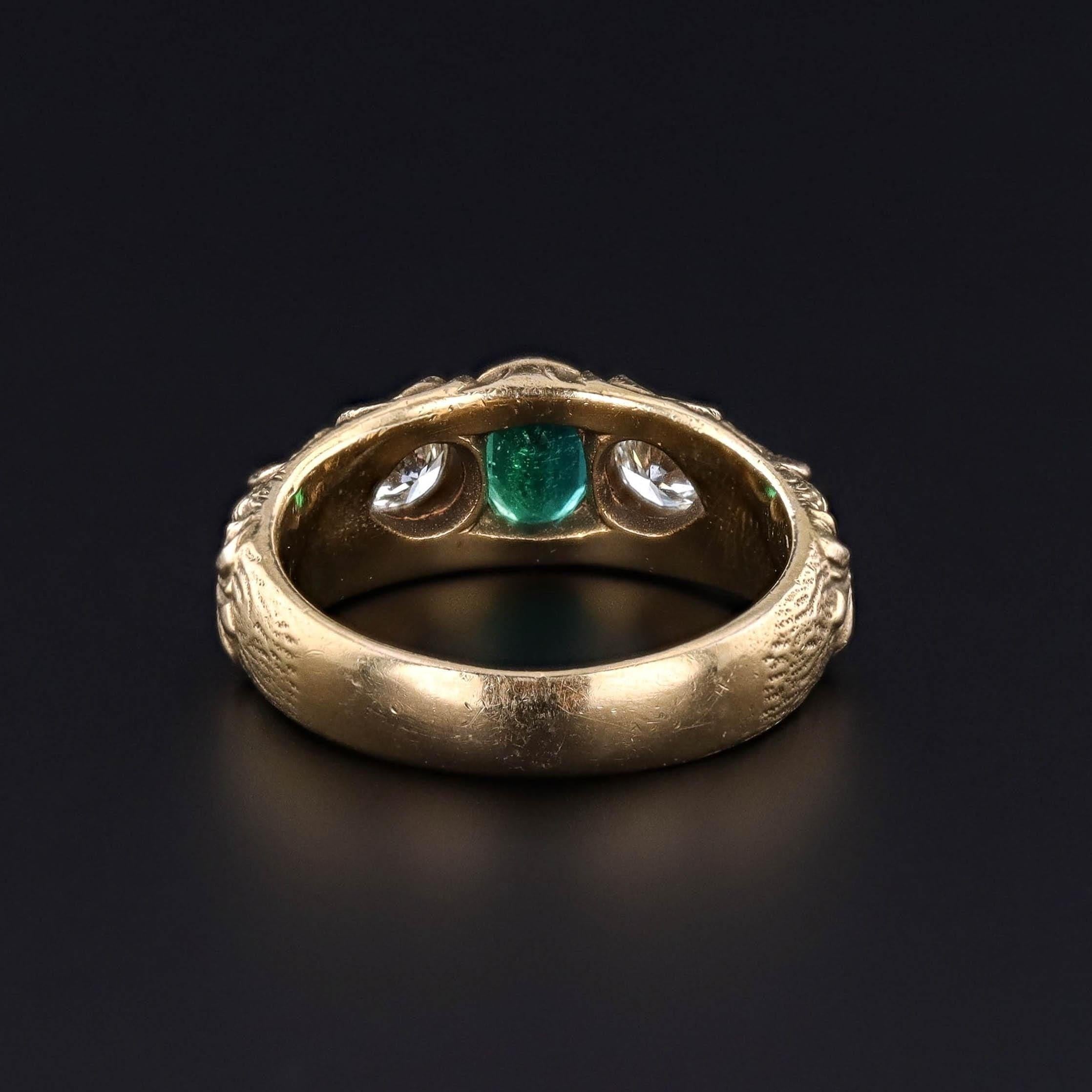 Art Nouveau Anello antico con smeraldo verde uomo in oro 14k in vendita
