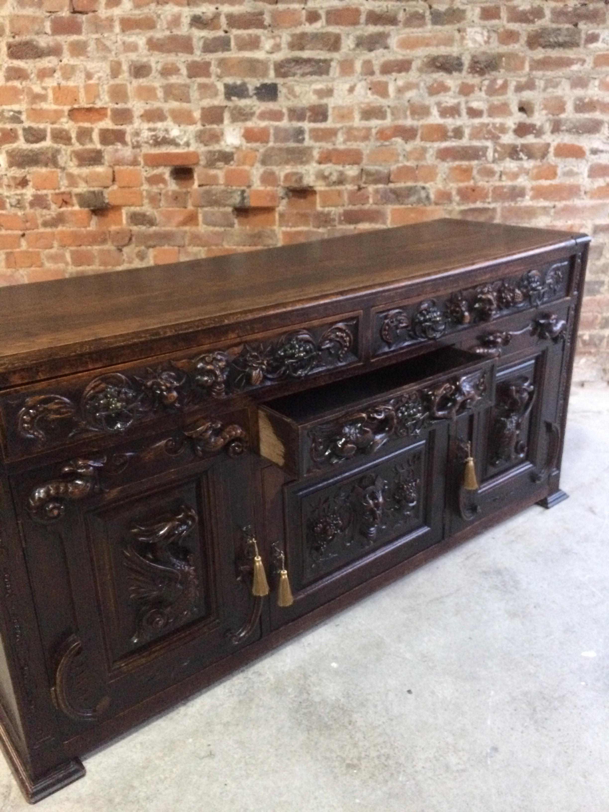 Late 19th Century Antique Green Man Oak Sideboard Dresser Buffet Heavily Carved 19th Century, 1890
