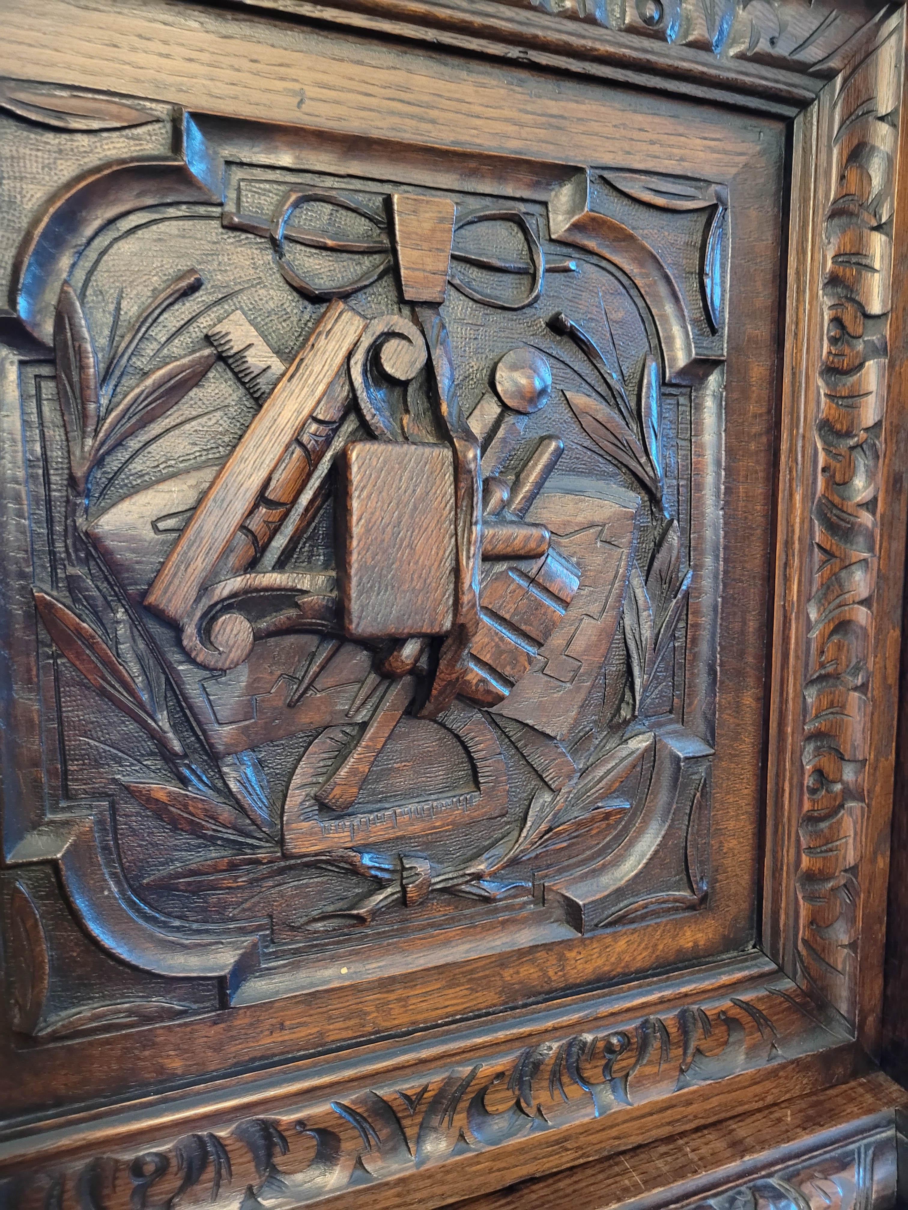 Antique Green Man Renaissance Revival Oak Vitrine For Sale 9