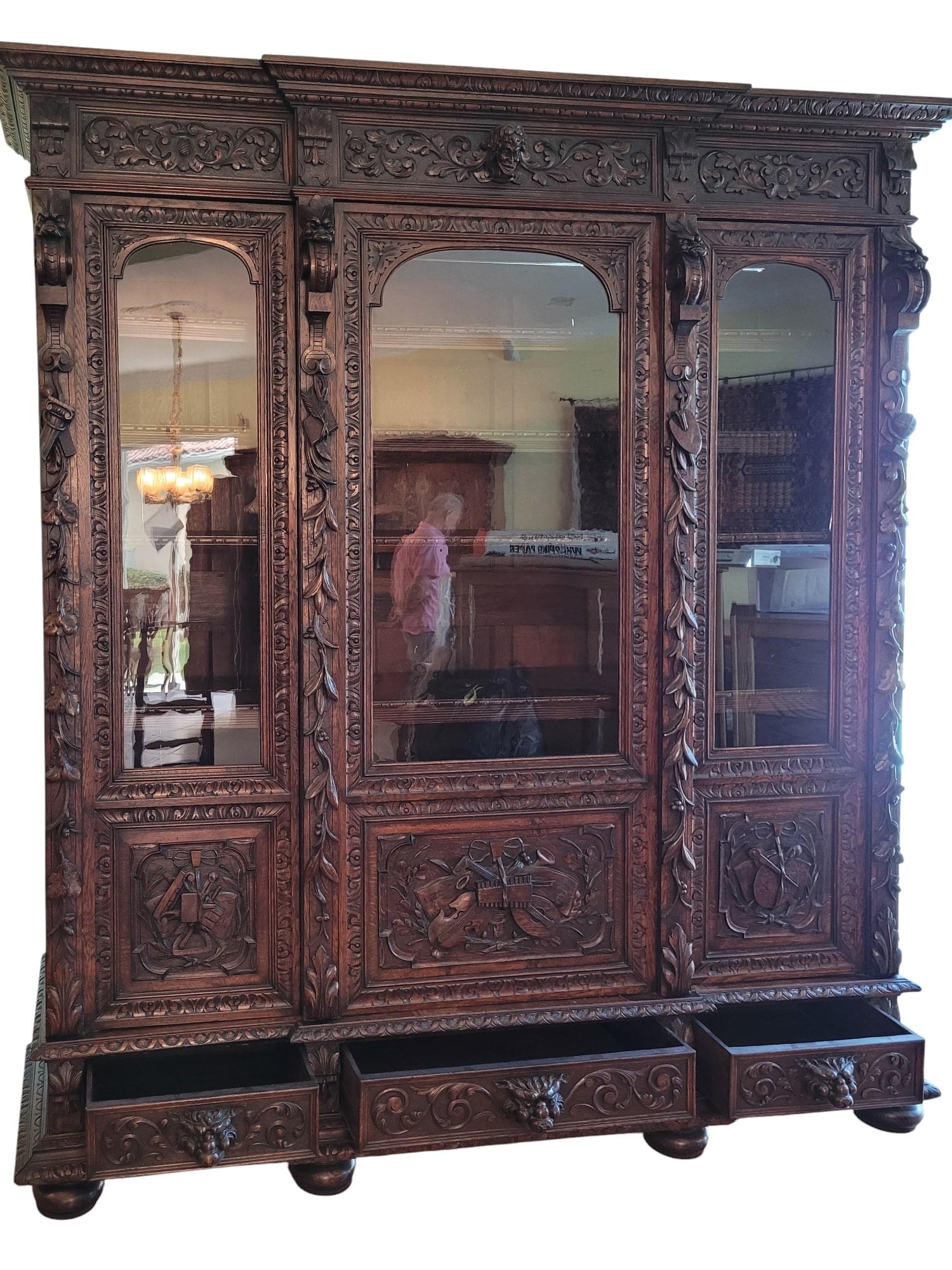 Carved Antique Green Man Renaissance Revival Oak Vitrine For Sale