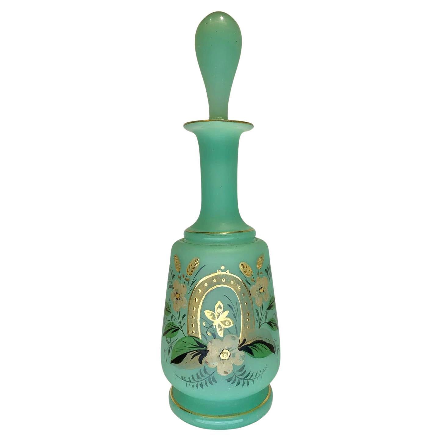 Flacon de parfum ancien en verre émaillé vert et opalin, 19ème siècle