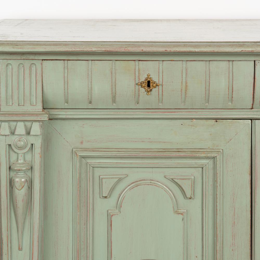 Antique Green Painted Sideboard Buffet with Carved Lion Heads, Sweden circa 1860 For Sale 2