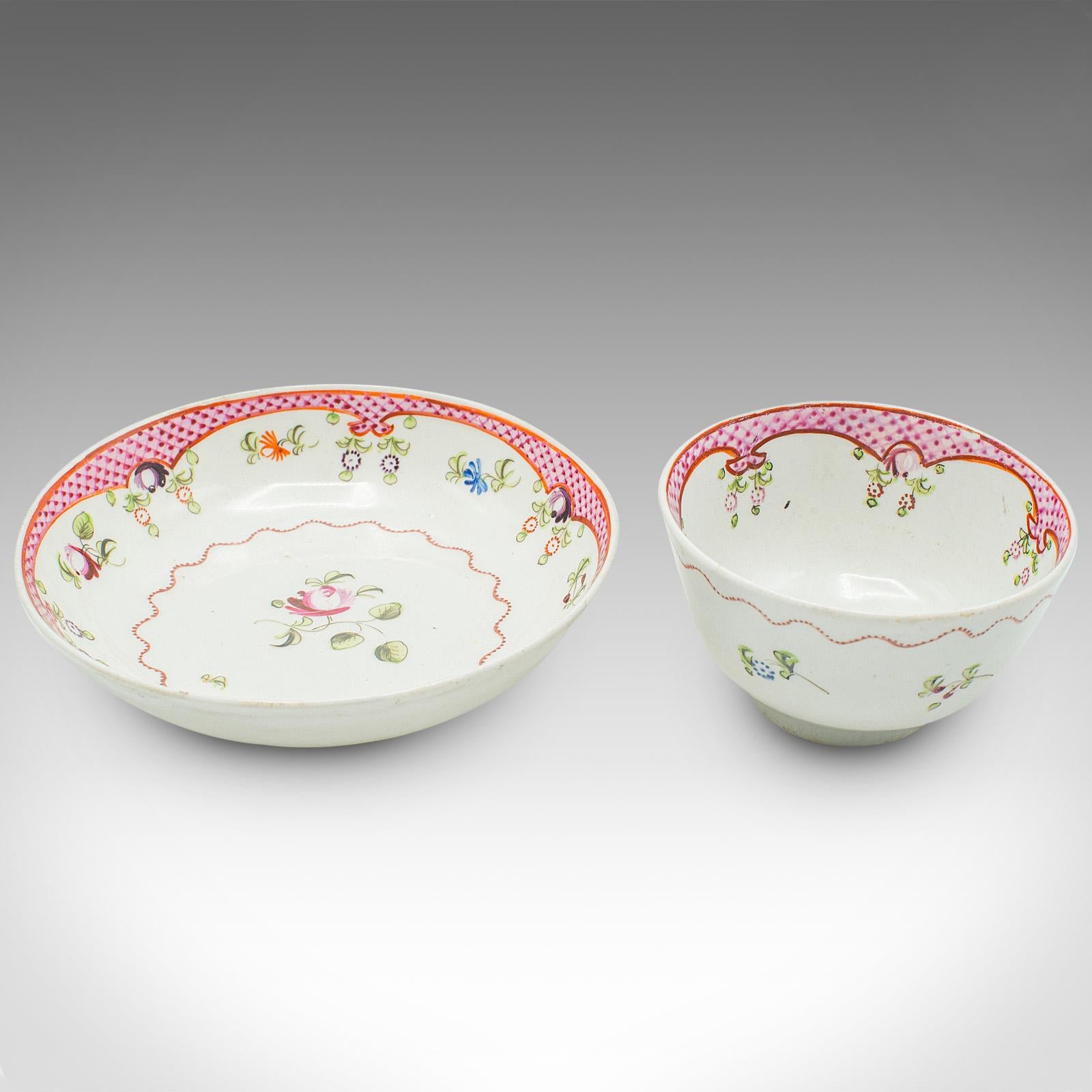 Victorien tardif Duo de boissons à thé vertes anciennes japonaise, céramique, tasse et soucoupe, victorienne, 1900 en vente