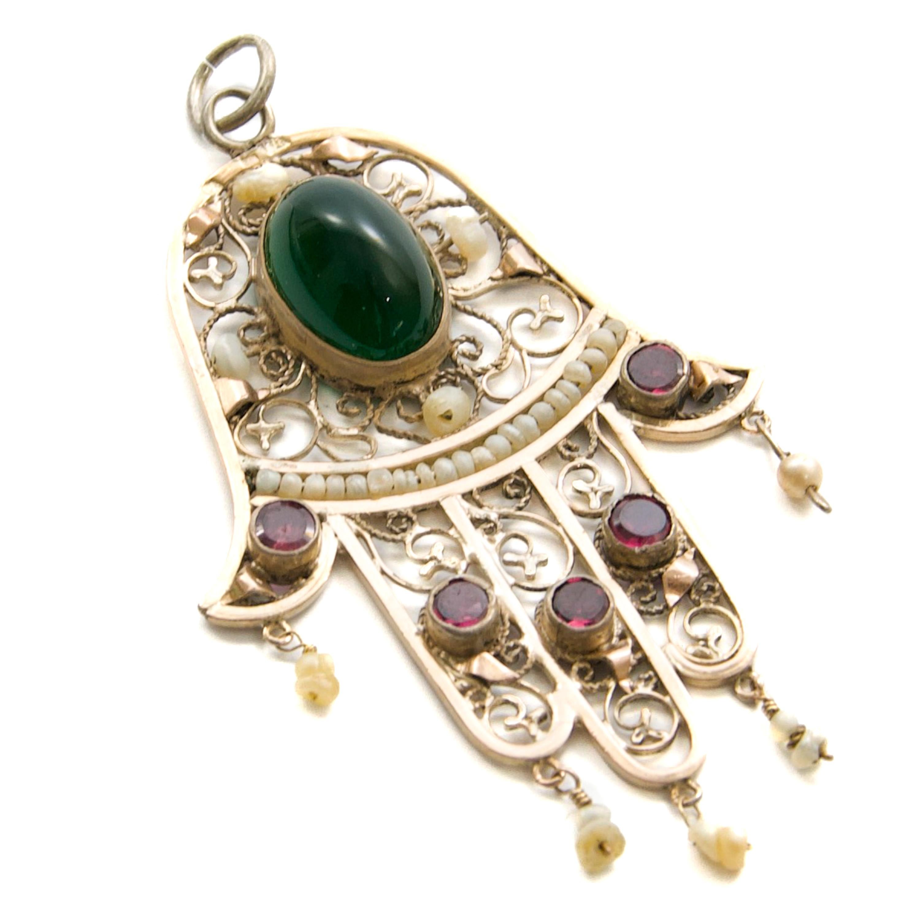 da uomo o donna Antico ciondolo a forma di mano Hamsa in argento con perle di tormalina verde e rubino in vendita