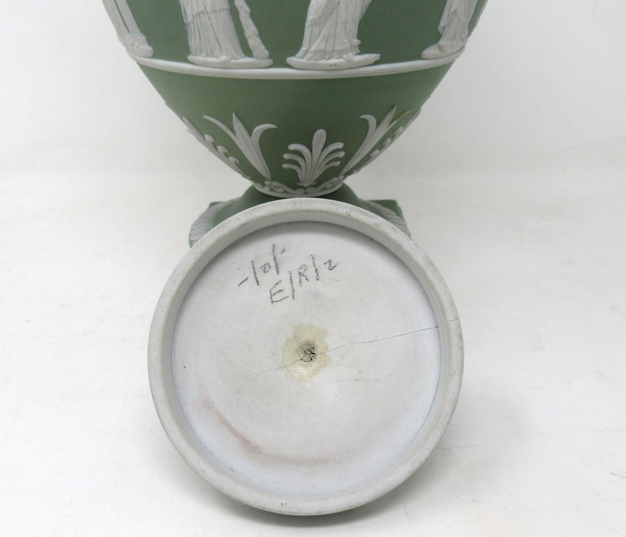 English Antique Green Wedgwood Jasperware Ceramic Urn Vase After John Flaxman Cherubs