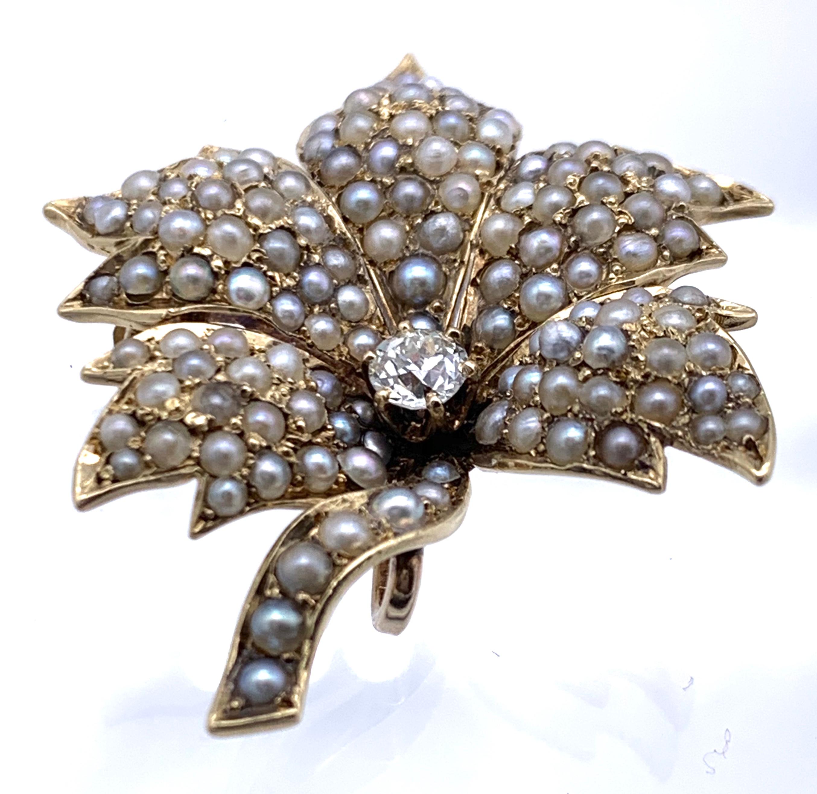 Antique Grey and White Oriental Pearls Gold Diamond Wine Leaf Pendant Brooch For Sale 4