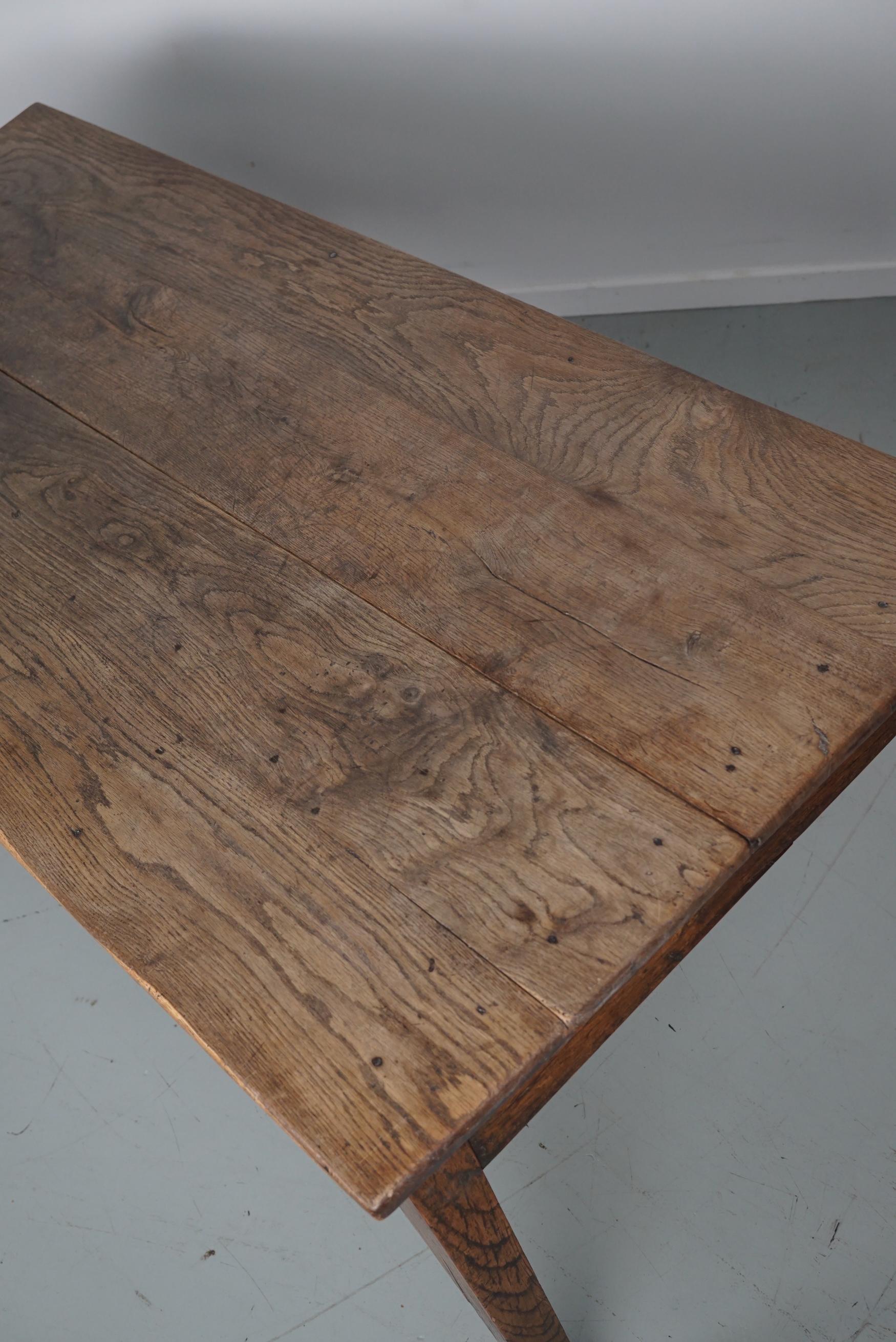 Antique Greyed Oak 19th Century French Rustic Farmhouse Dining Table For Sale 11