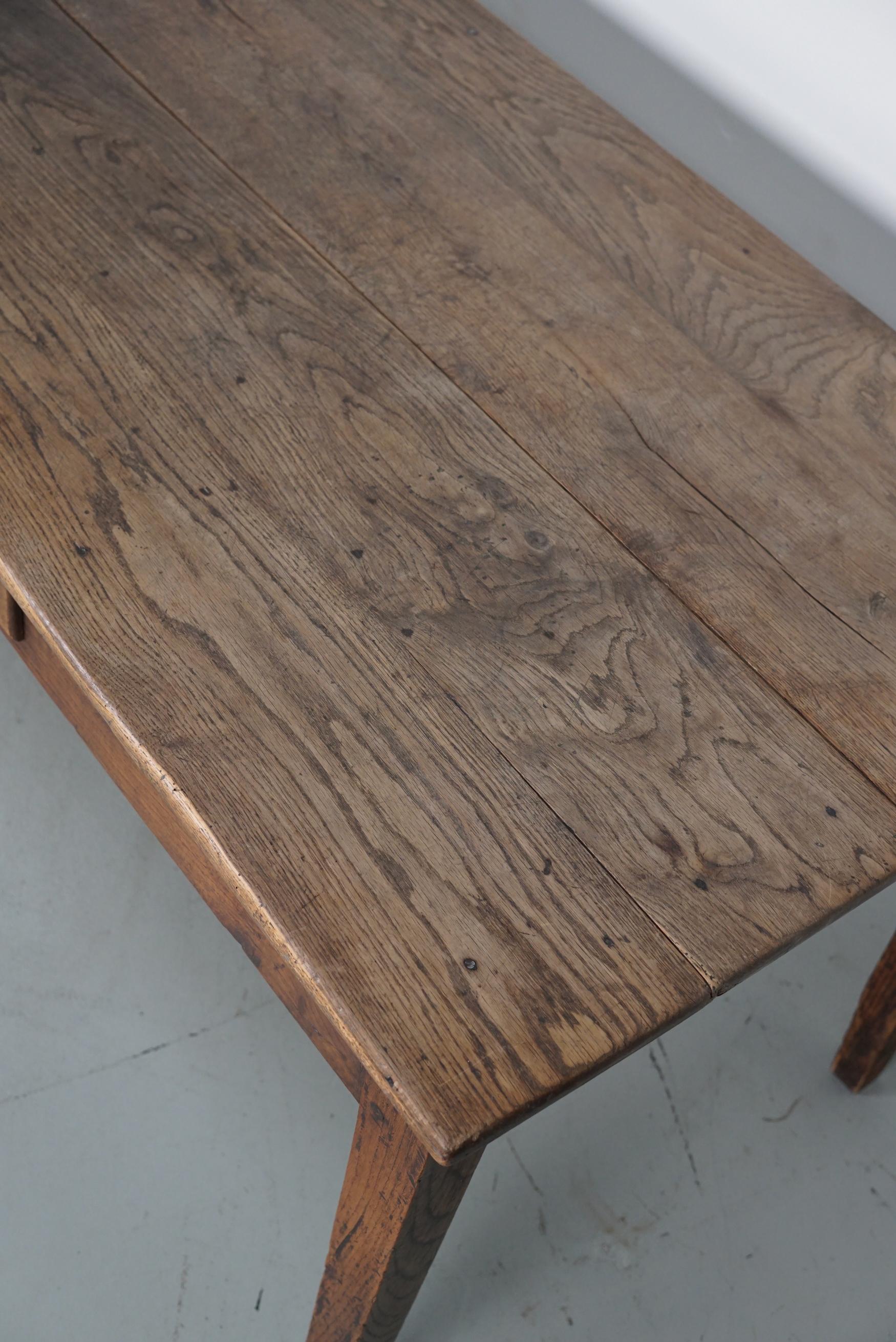 Antique Greyed Oak 19th Century French Rustic Farmhouse Dining Table For Sale 2
