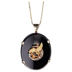 Antiguo Grifo sobre Ónix Collar de Conversión de Oro de 14k