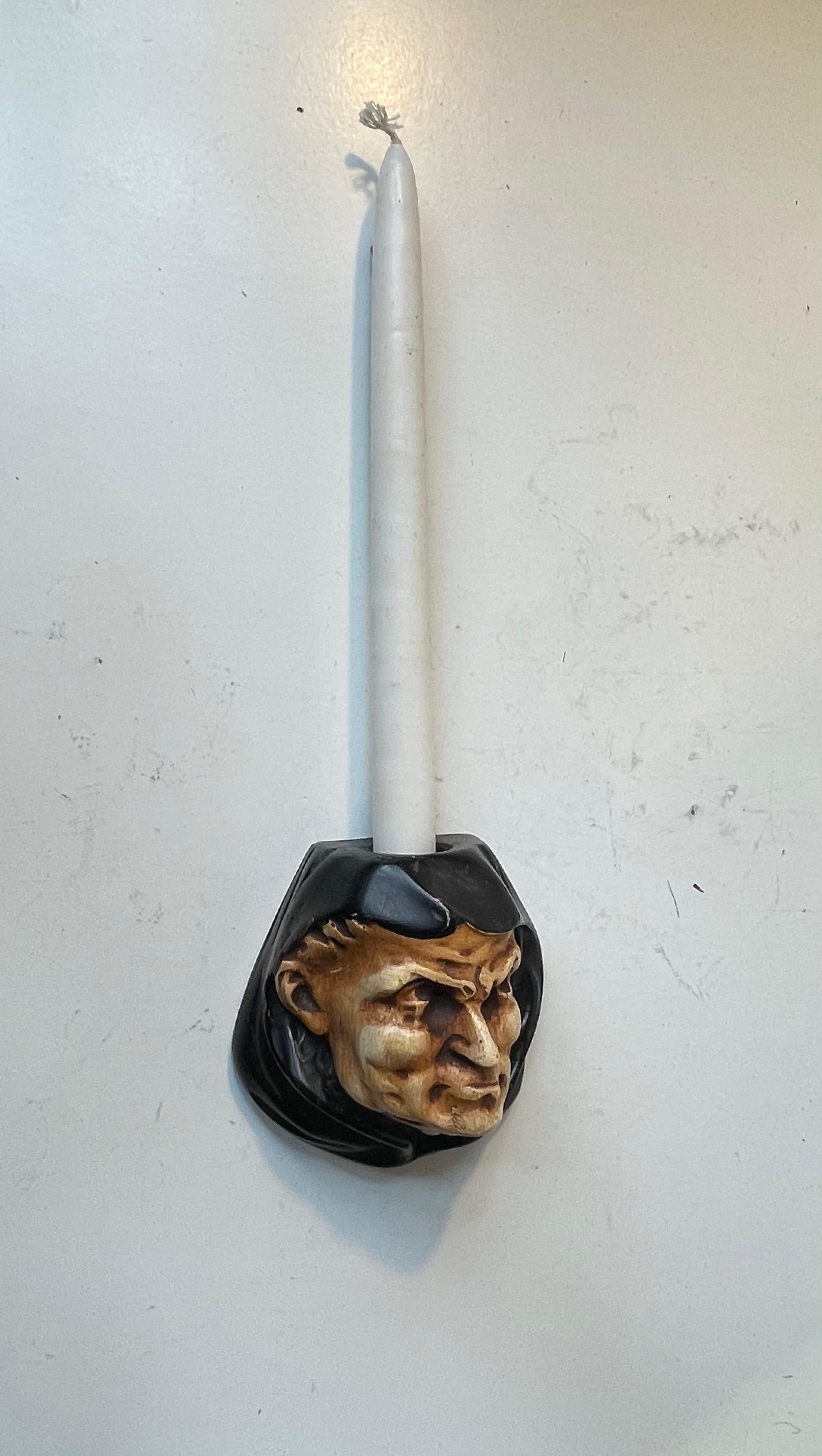 Antiguo Monje Grotesco Cabeza de Vela de Pared en Yeso, Italia 1900s Europeo en venta