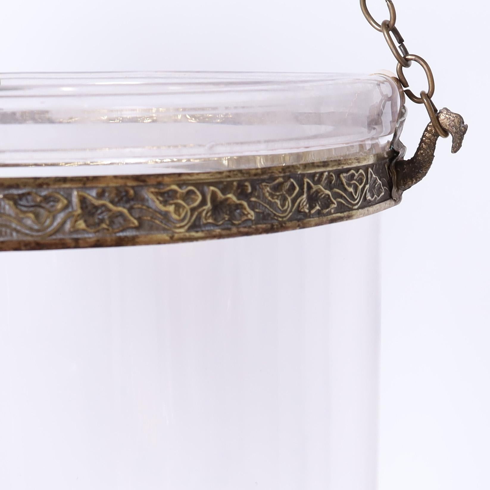 20ième siècle Groupe ancien de trois appliques à cloche fumée, prix individuel en vente