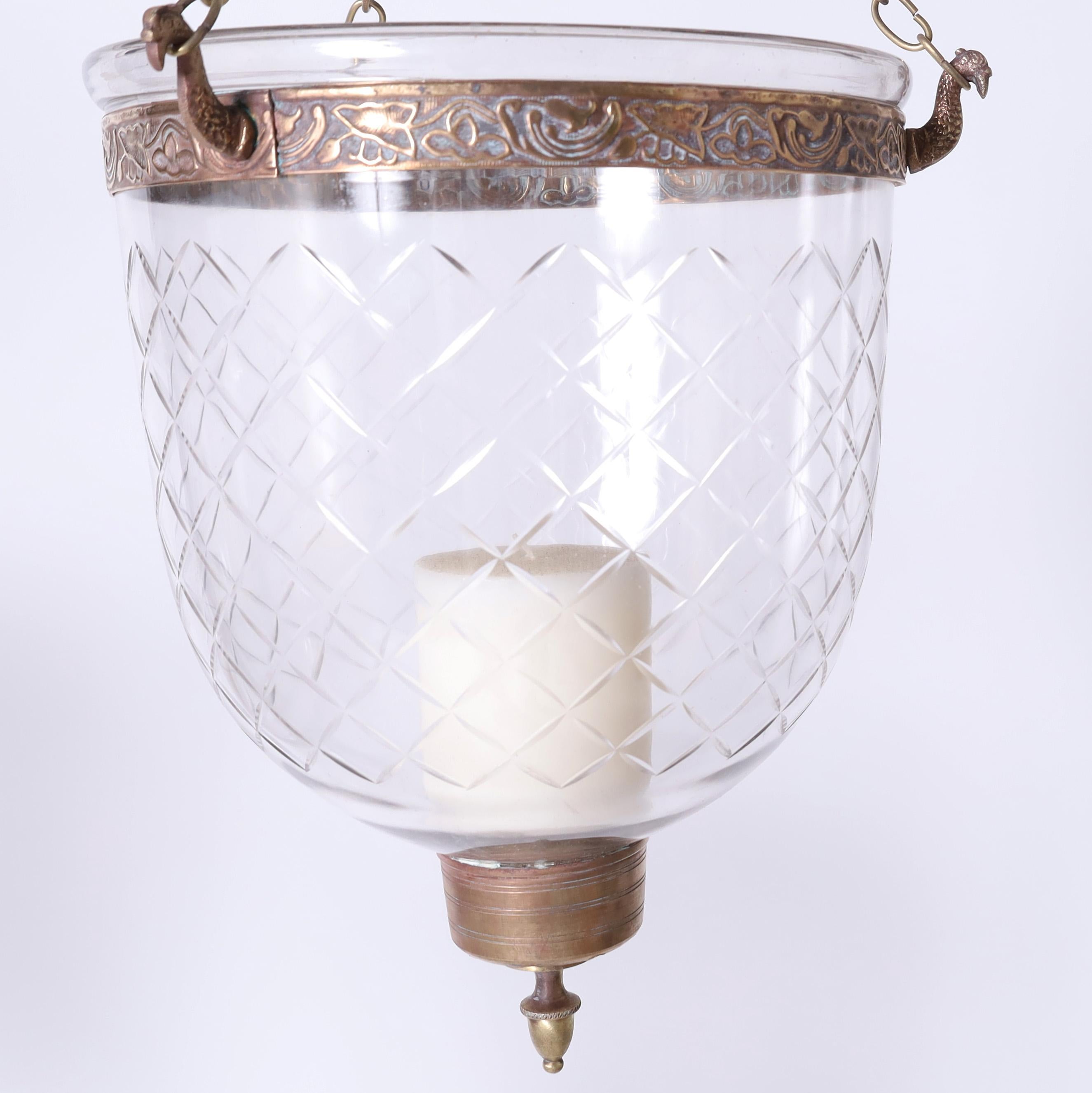Groupe ancien de trois appliques à cloche fumée, prix individuel en vente 1