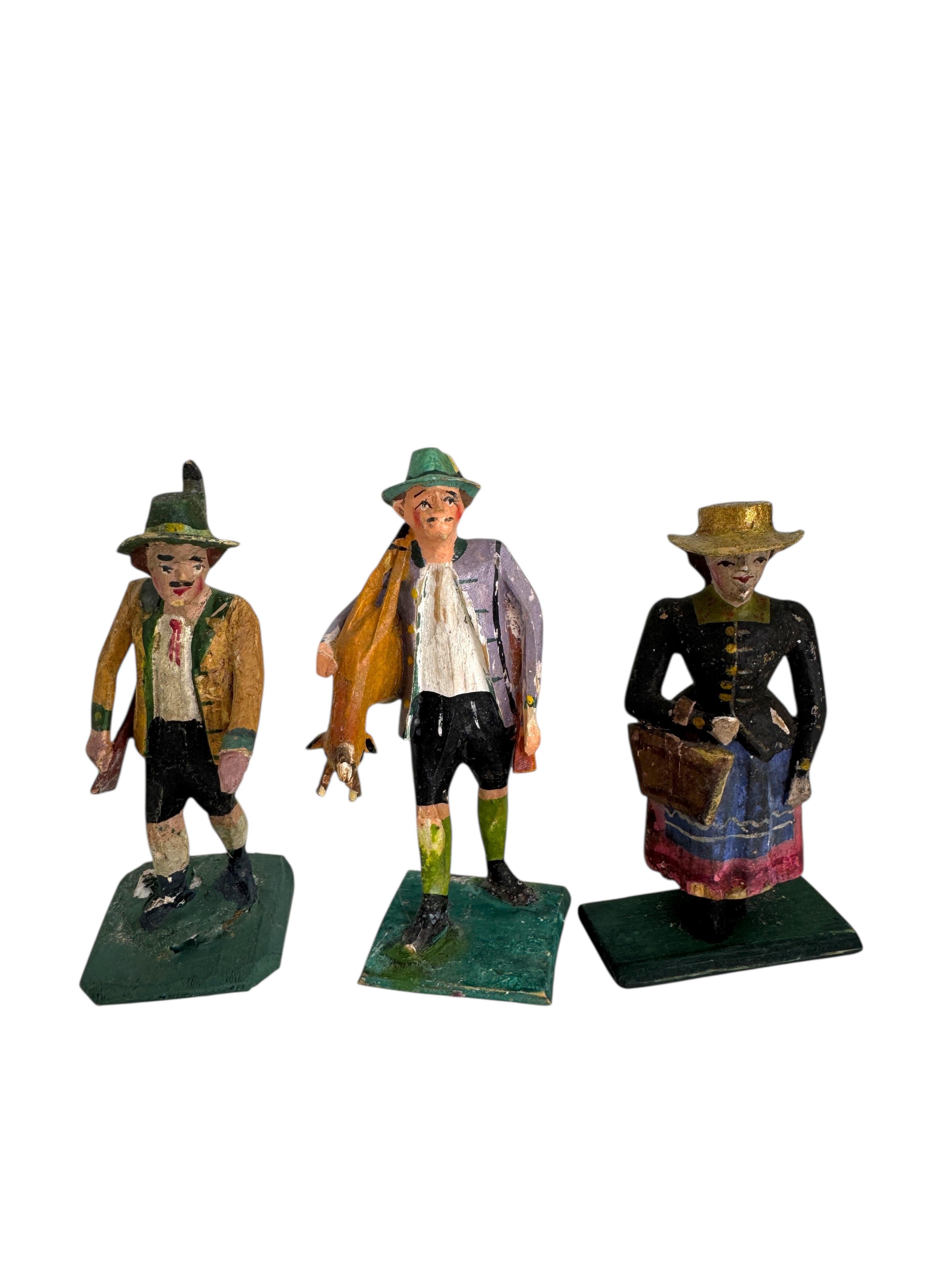 
Beautiful Antique Grulich Nativity Figures — Late 19th Century

This rare and culturally significant set of nativity figures originates from the historic Králiky region (formerly Grulich) in the Eagle Mountains of the Czech Republic. Crafted at the