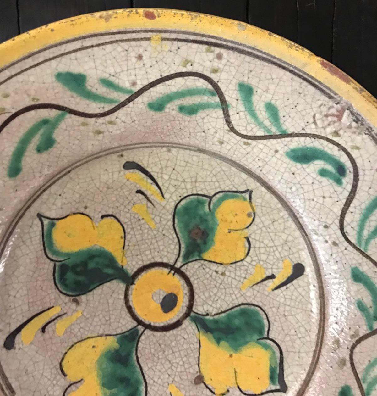 Mid-20th Century Antique Guatemalan Majolica Ceramic Plate Four Leaves