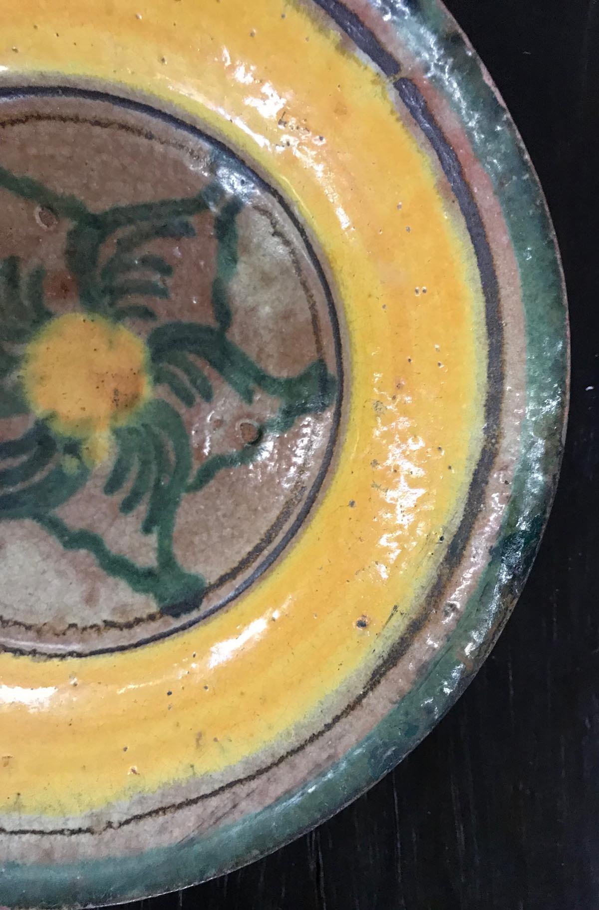 Antique Guatemalan Majolica, Green Flower with Yellow In Good Condition In Los Angeles, CA