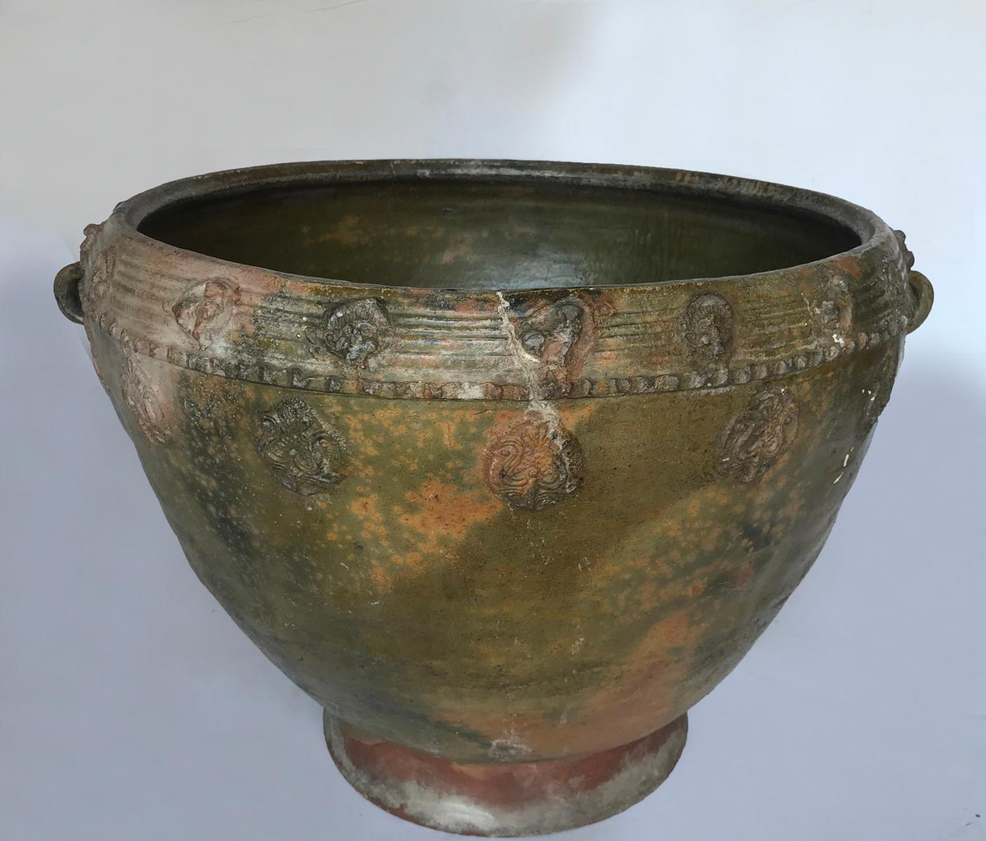 Antique Guatemalan Water Pot (Trubal)/ Planter In Good Condition In Los Angeles, CA