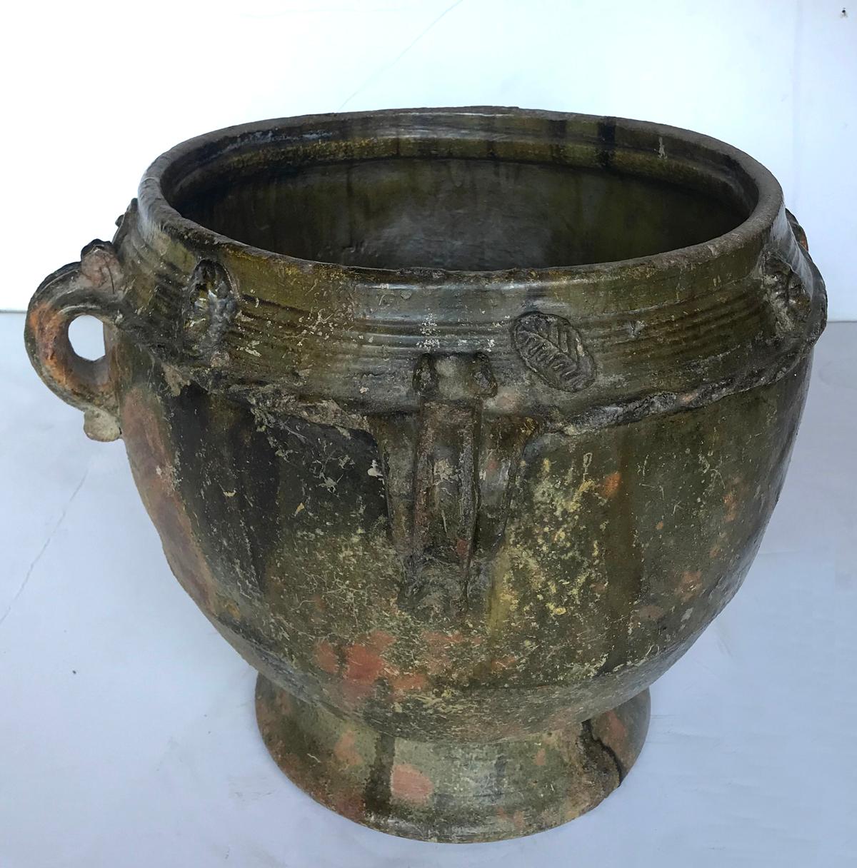 20th Century Antique Guatemalan Water Storage Pot, Trubal