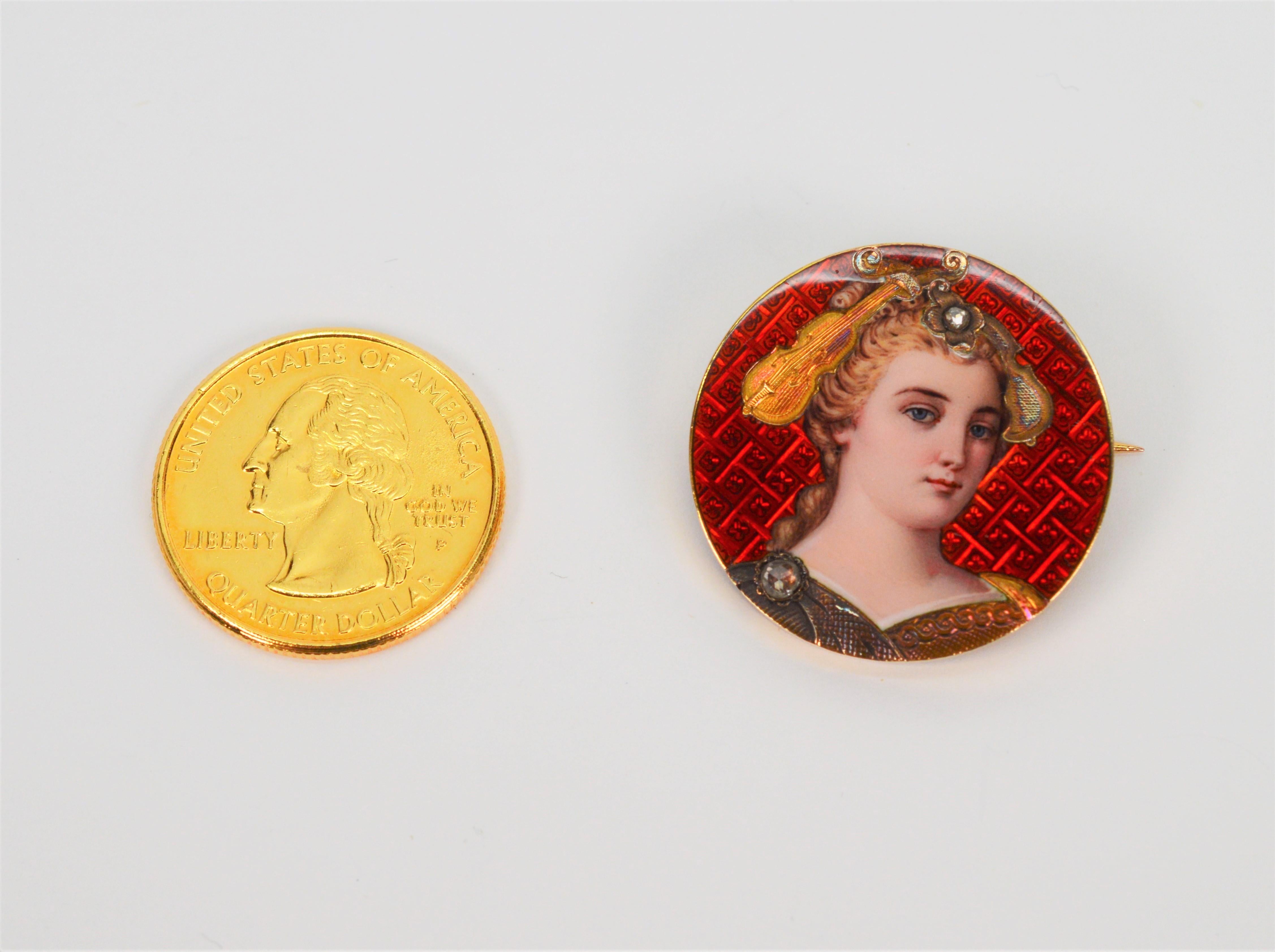 Broche portrait ancienne en émail guilloché avec diamants taille rose en vente 2