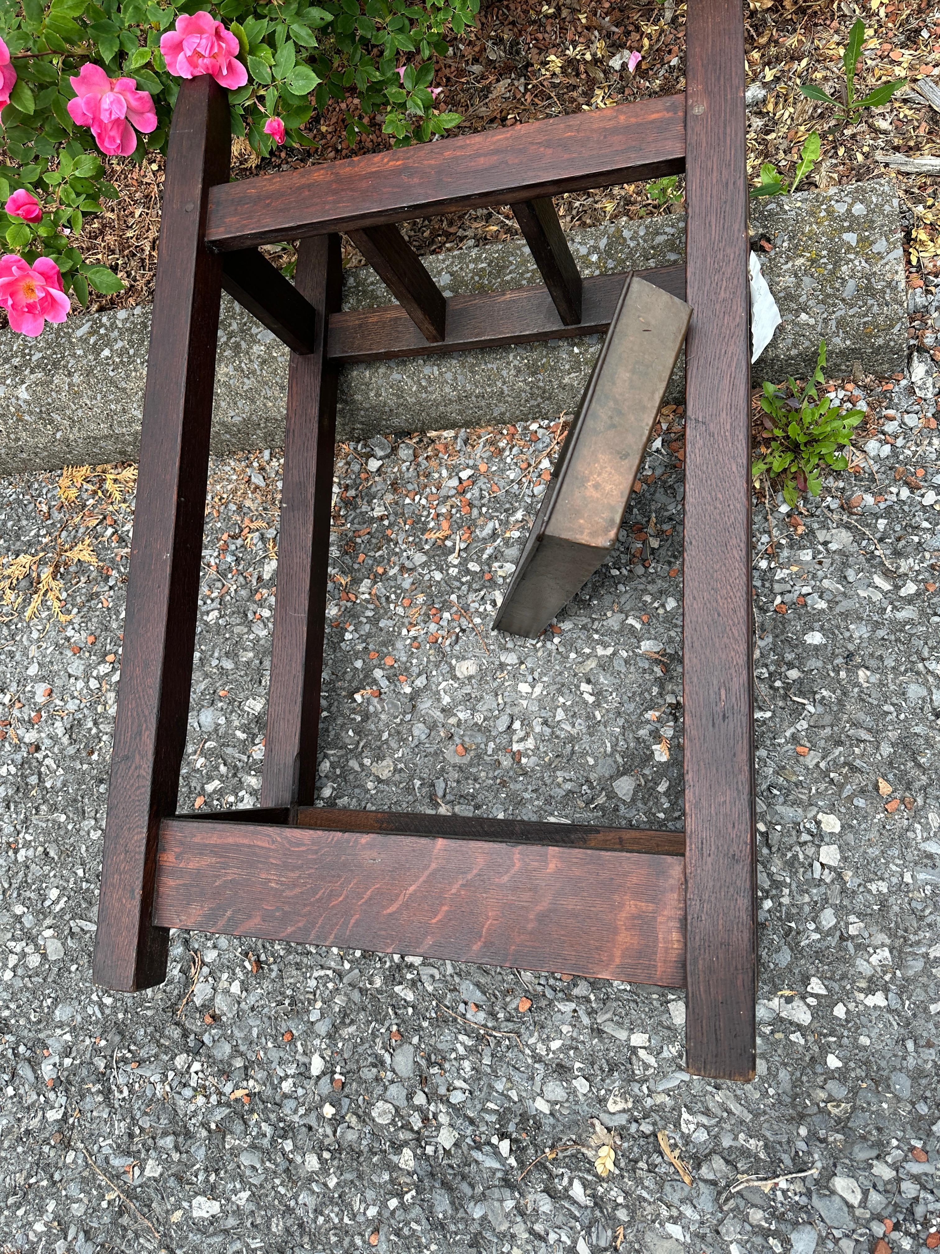ANTIQUE  GUSTAV STICKLEY Double Umbrella Stand with Original Metal Liner - W7999 For Sale 2