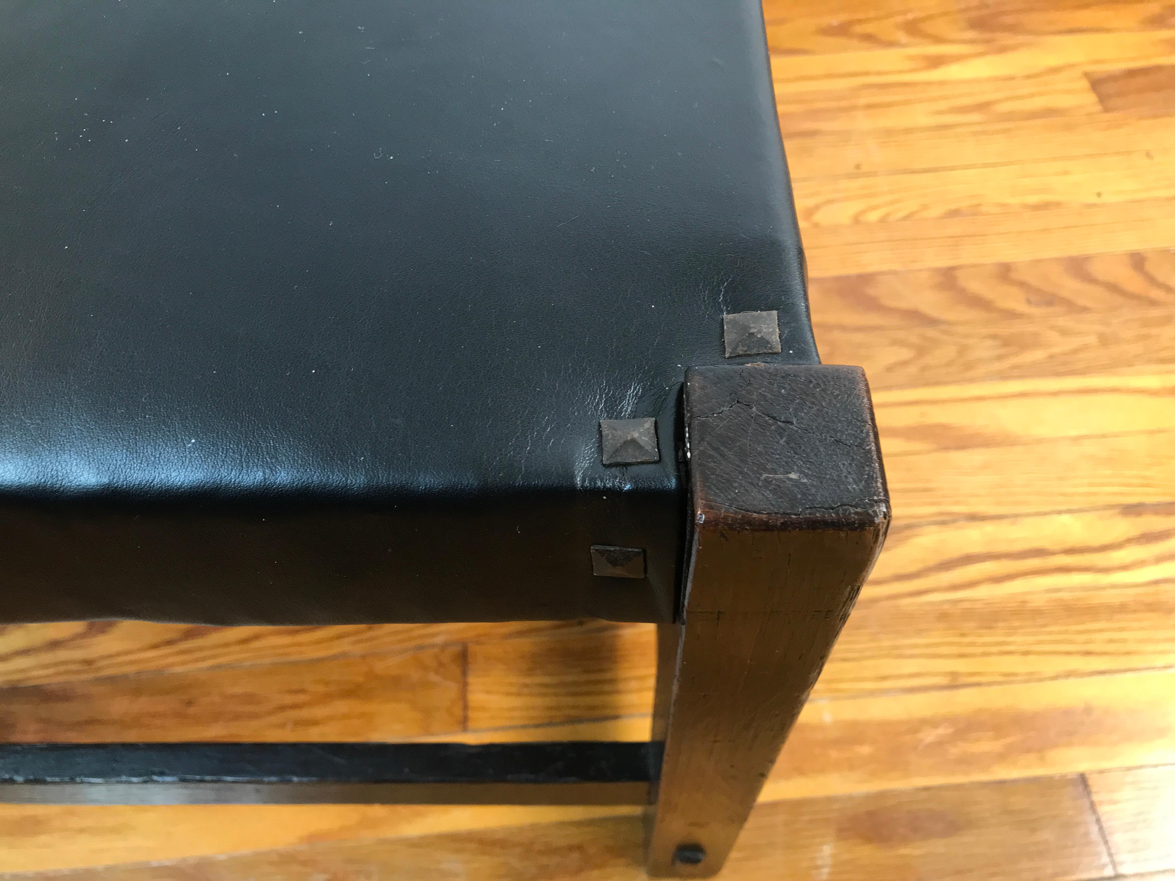 ANTIGUO  bonito  GUSTAV STICKLEY  Reposapiés con husillos  W7573 en venta 4