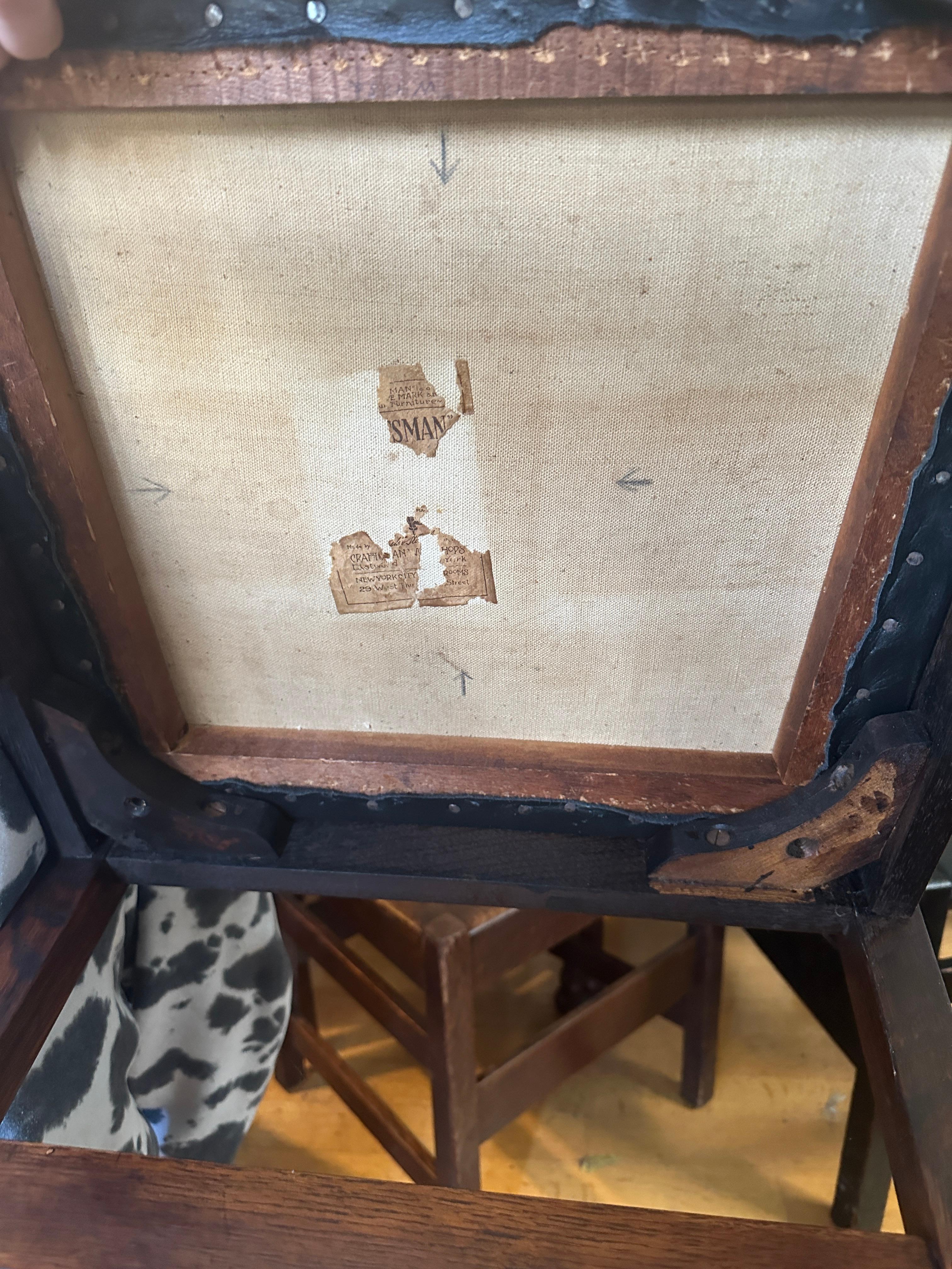 This is an antique Gustav Stickley High Back Spindle Dining Chair from the early 1900s.  It is in excellent condition and has a Stickley paper label.
signed.
THE LOCALL WE SELLING FOR ARE MOVING TO CALIFORNIA
AND ALL MUST SELL          MUST SELL    