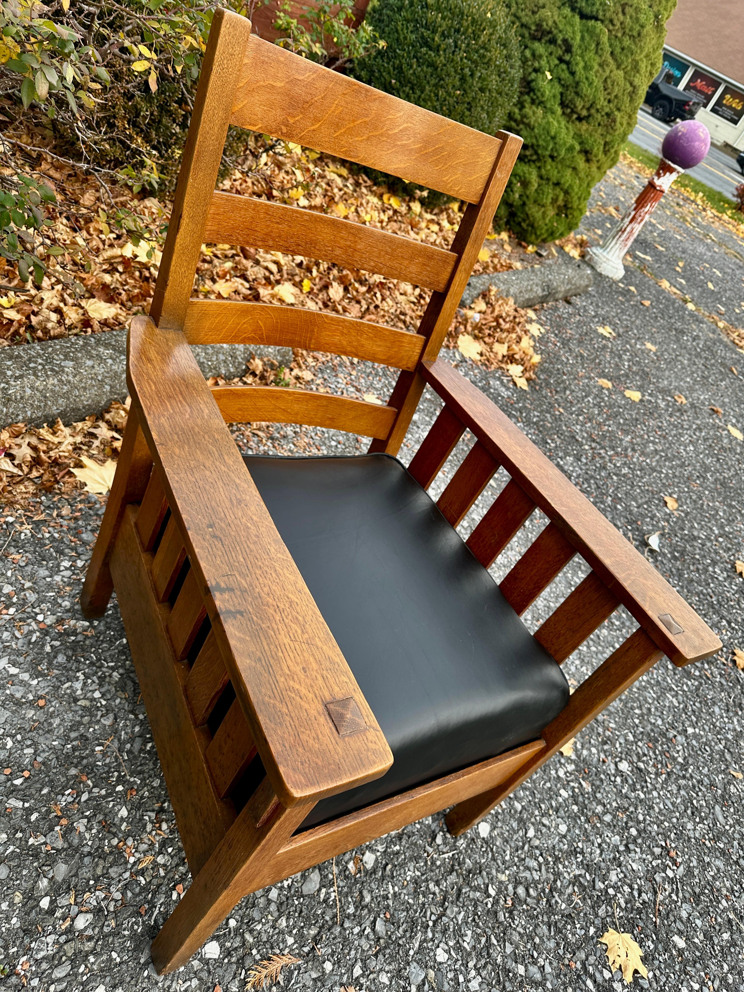 Antique Charles Stickley Large Chair with Slats.  Marked! - W8106      MUST SELL In Good Condition For Sale In Shamokin Dam, PA