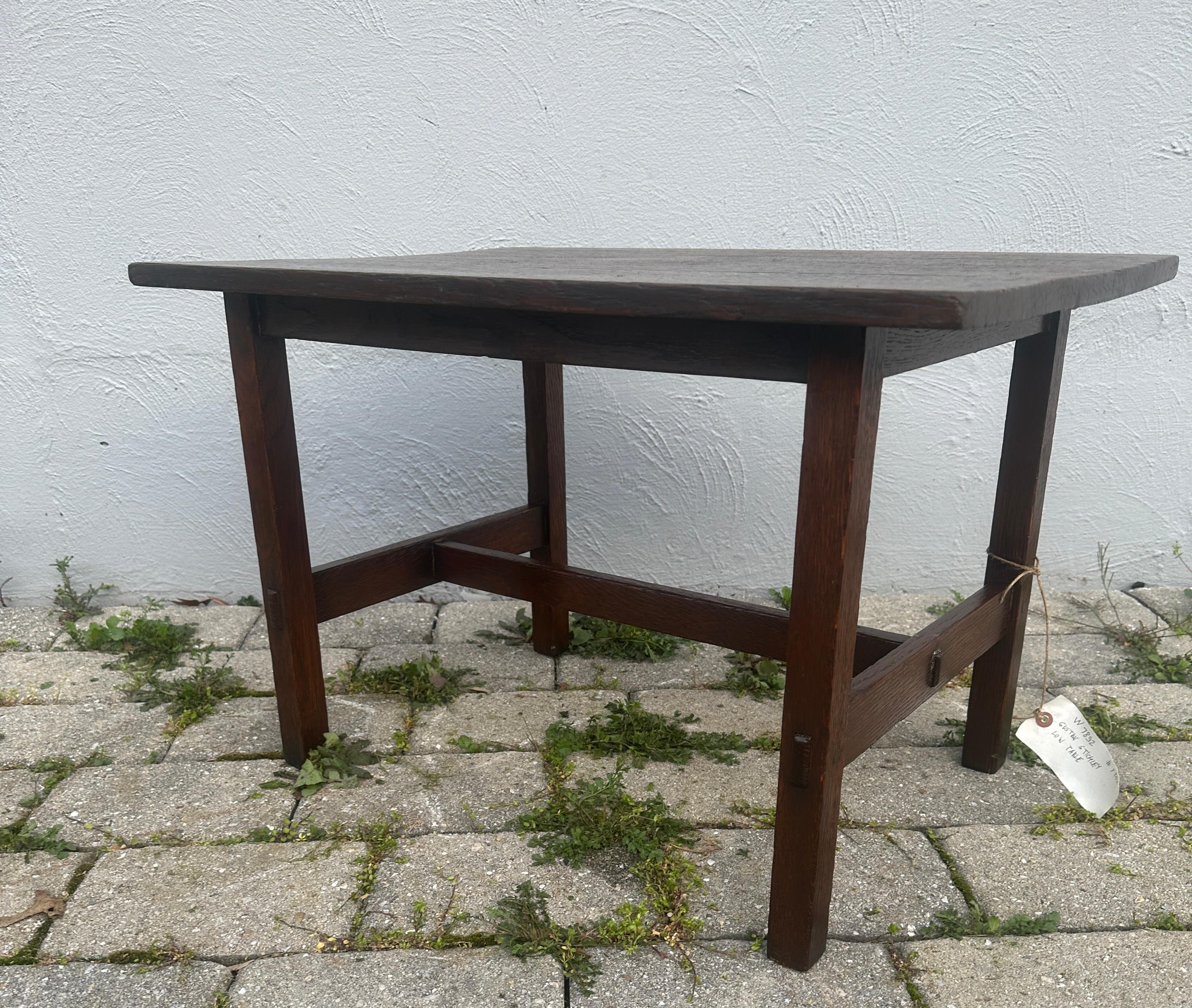 ANTIQUE     Gustav Stickley     Low Table  model # 640     Circa 1910 -    W7892 For Sale 5