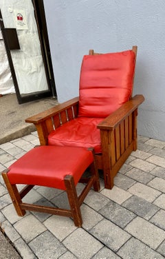 Antique Gustav Stickley MORRIS Chair (#332) and Matching Footstool (#300) w 7559