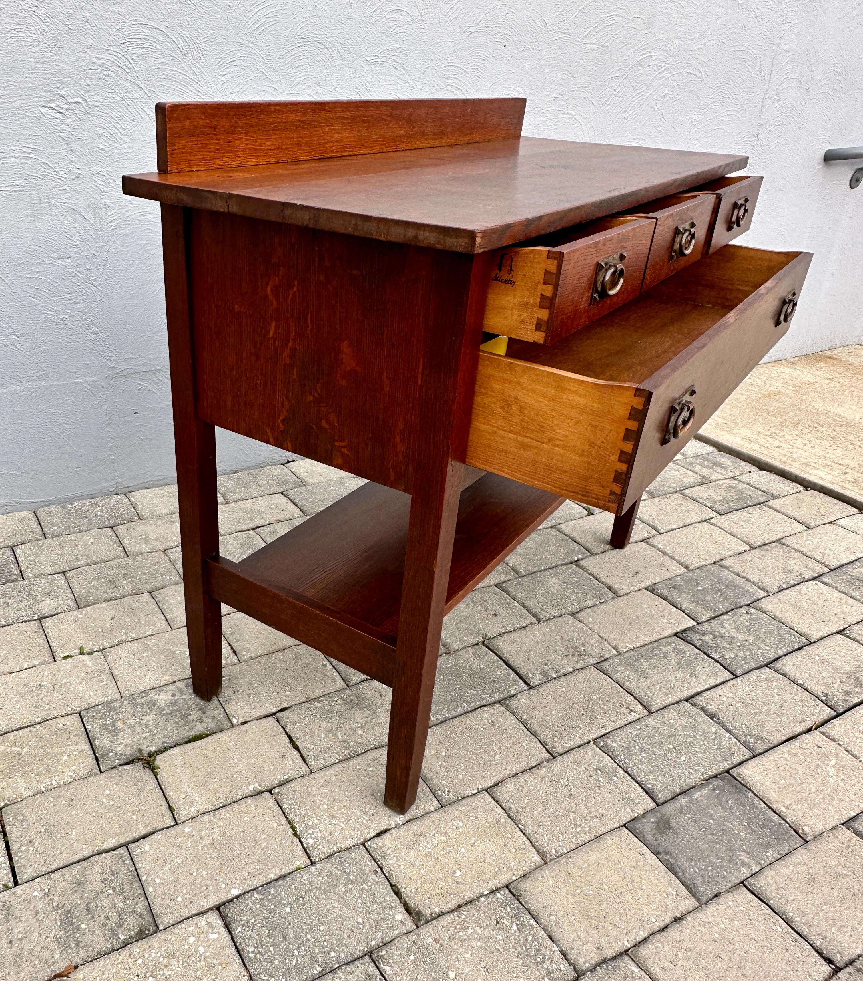 Table de service antique Gustav Stickley / Petite planche d'appoint - W7535 en vente 6