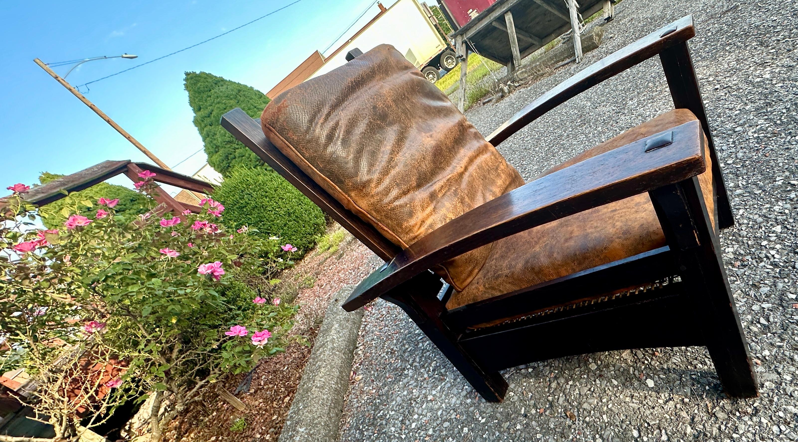 Antique GUSTAV STICKLEY  Special Morris Chair from 1901 - W7669   A SPECIAL SALE In Good Condition In Shamokin Dam, PA