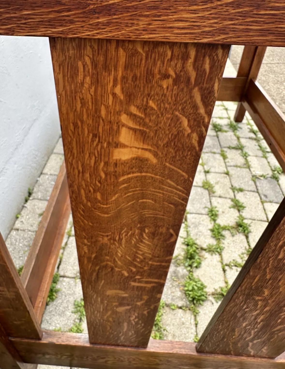 Antique    GUSTAV  STICKLEY   Three-Quarter Bed from early 1900s 7