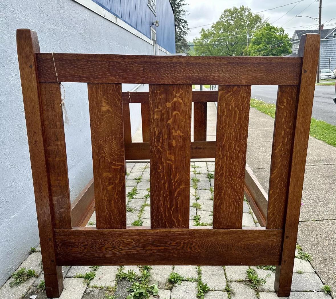 Antique    GUSTAV  STICKLEY   Three-Quarter Bed from early 1900s 1