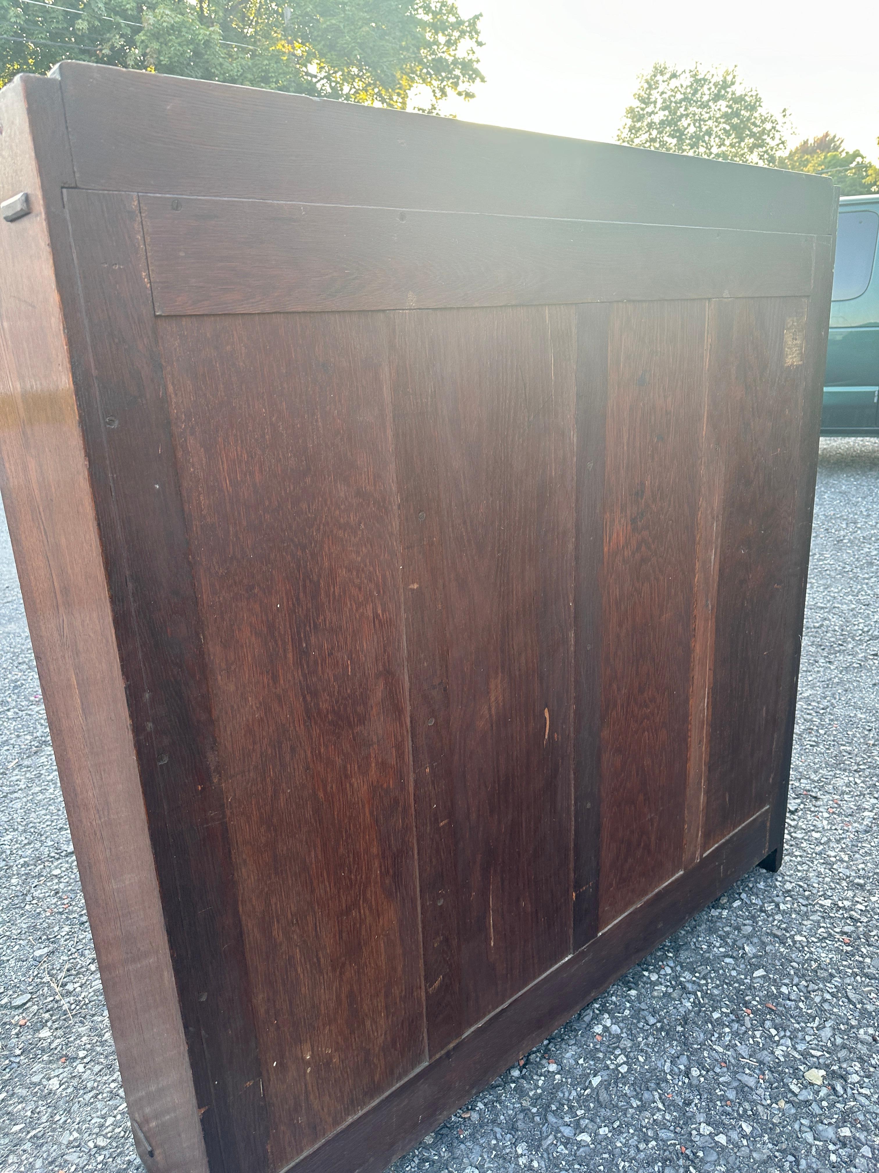 Antique Gustav Stickley  Bookcase, signed  w' paper label as pic       MUST SELL For Sale 9
